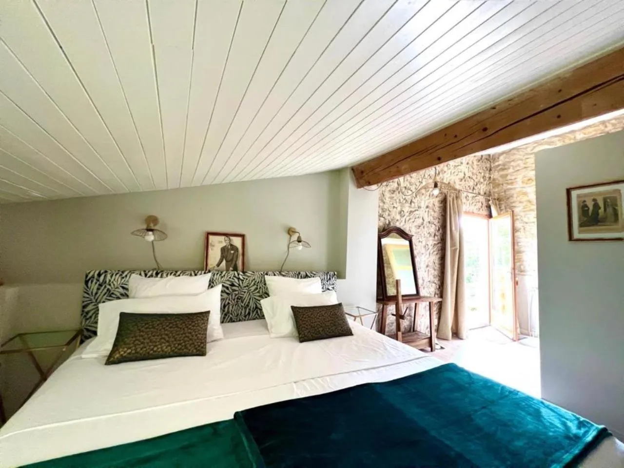 Bed in Residence La Borde