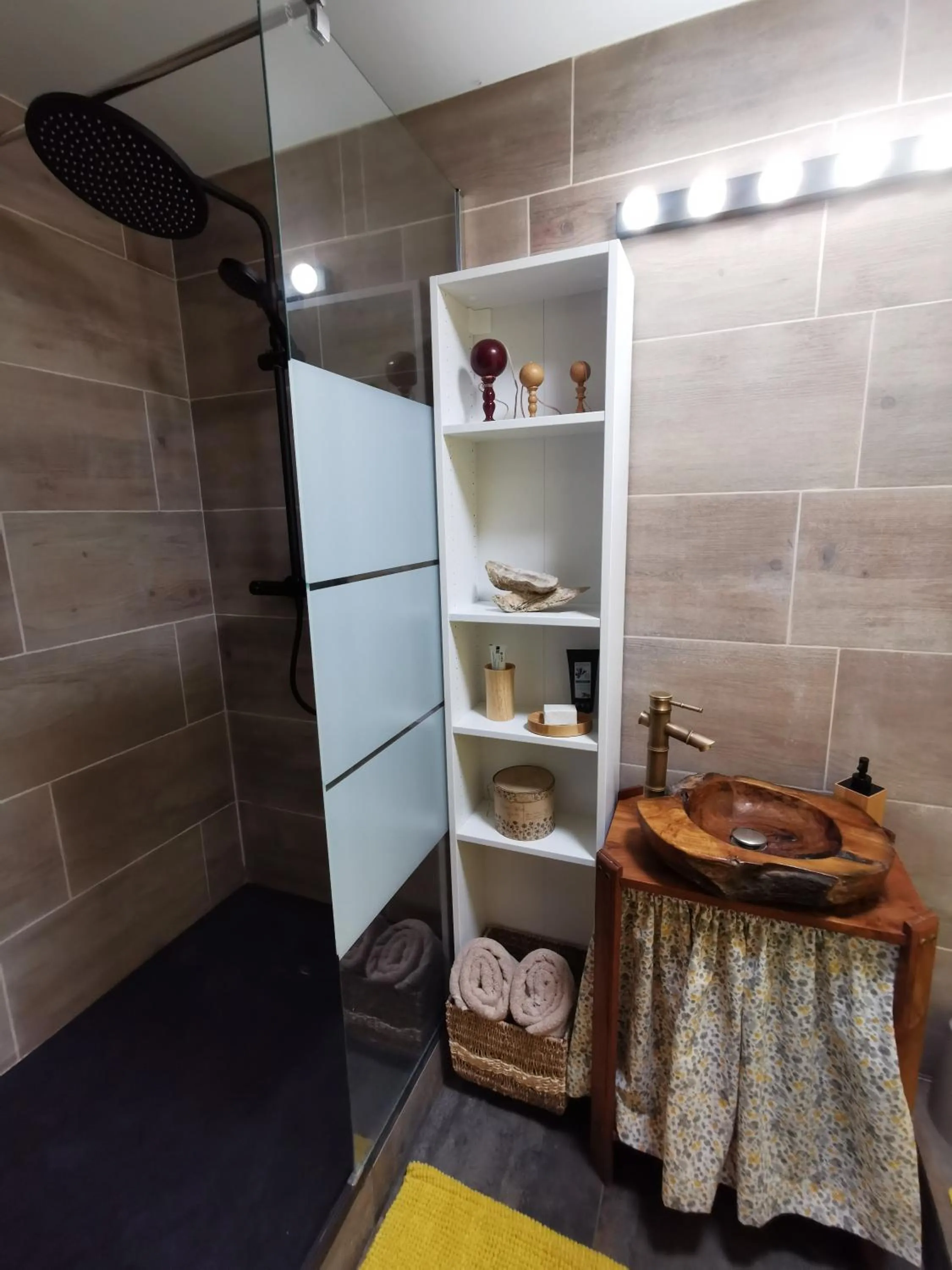 Shower in Residence La Borde