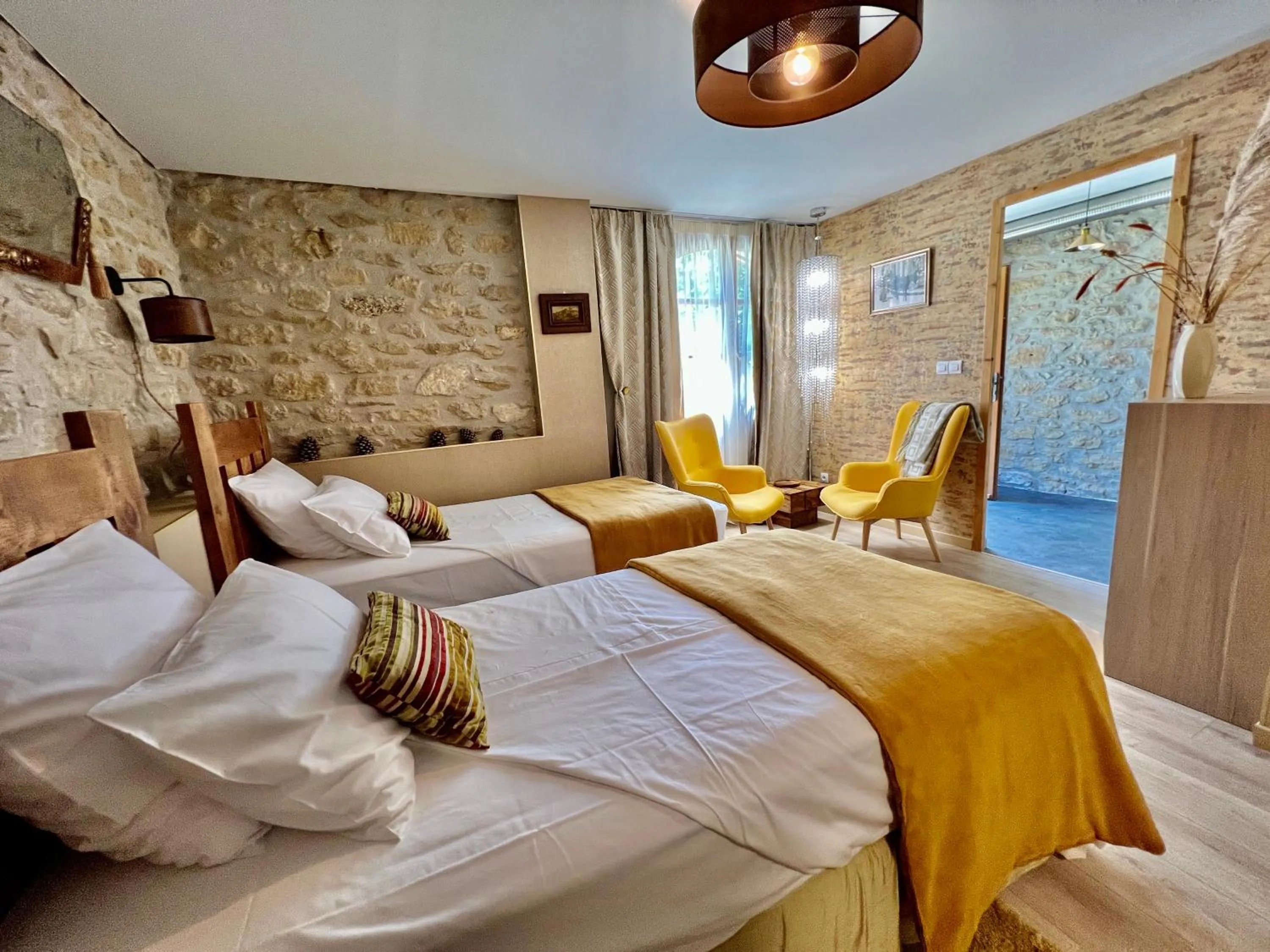 Photo of the whole room, Bed in Residence La Borde