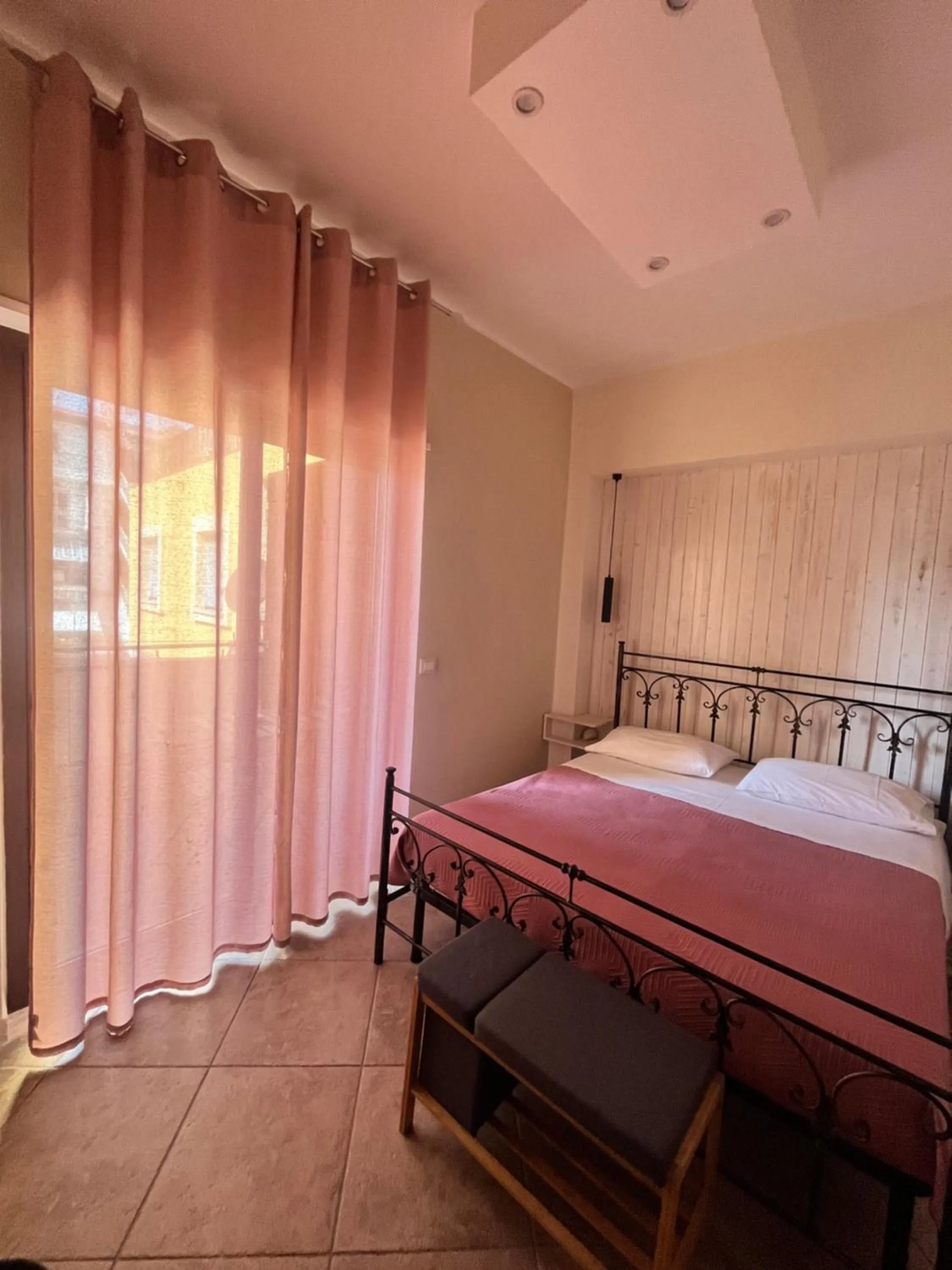 Bed in Donna Viruzza