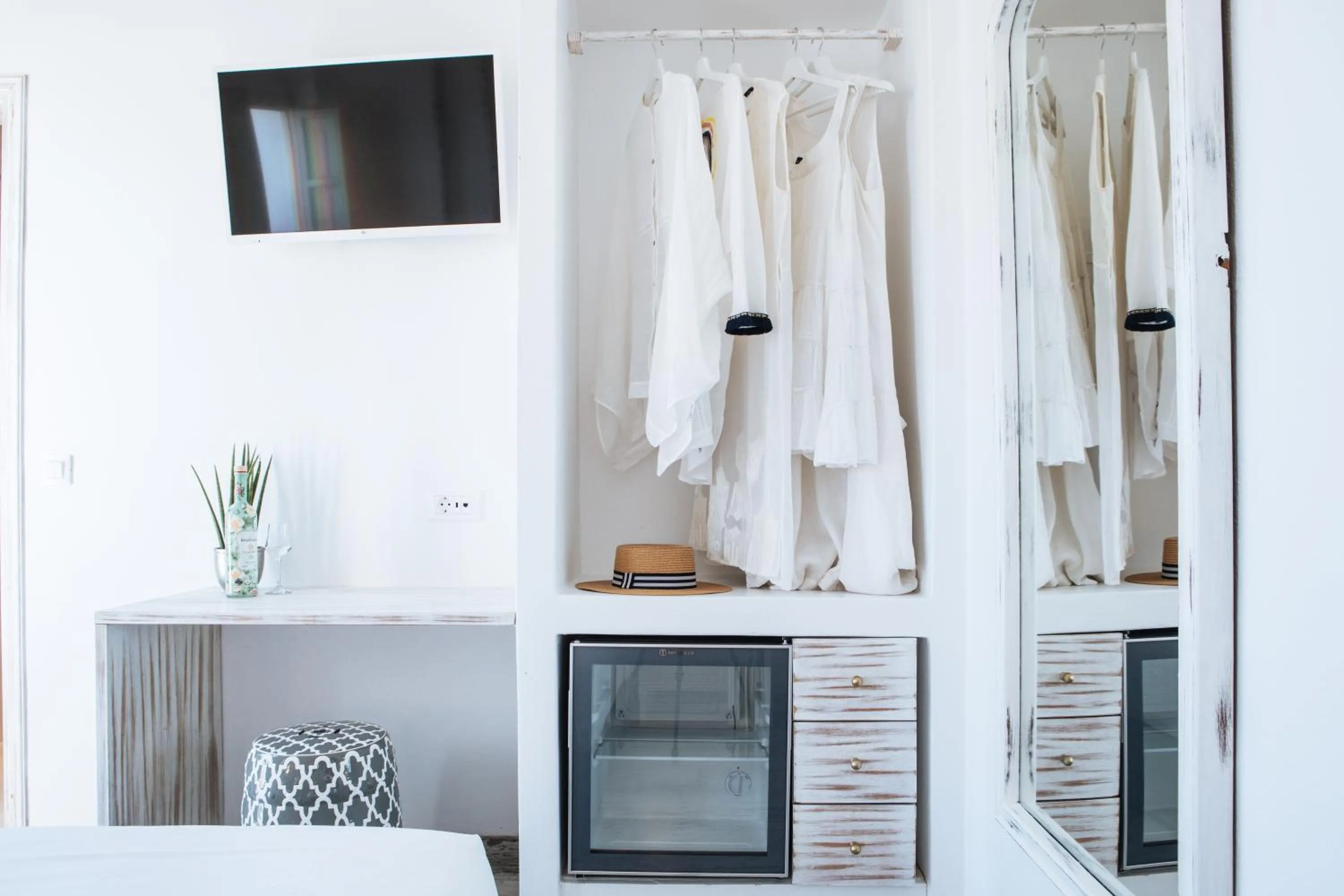 Decorative detail in The Museum Project Oia