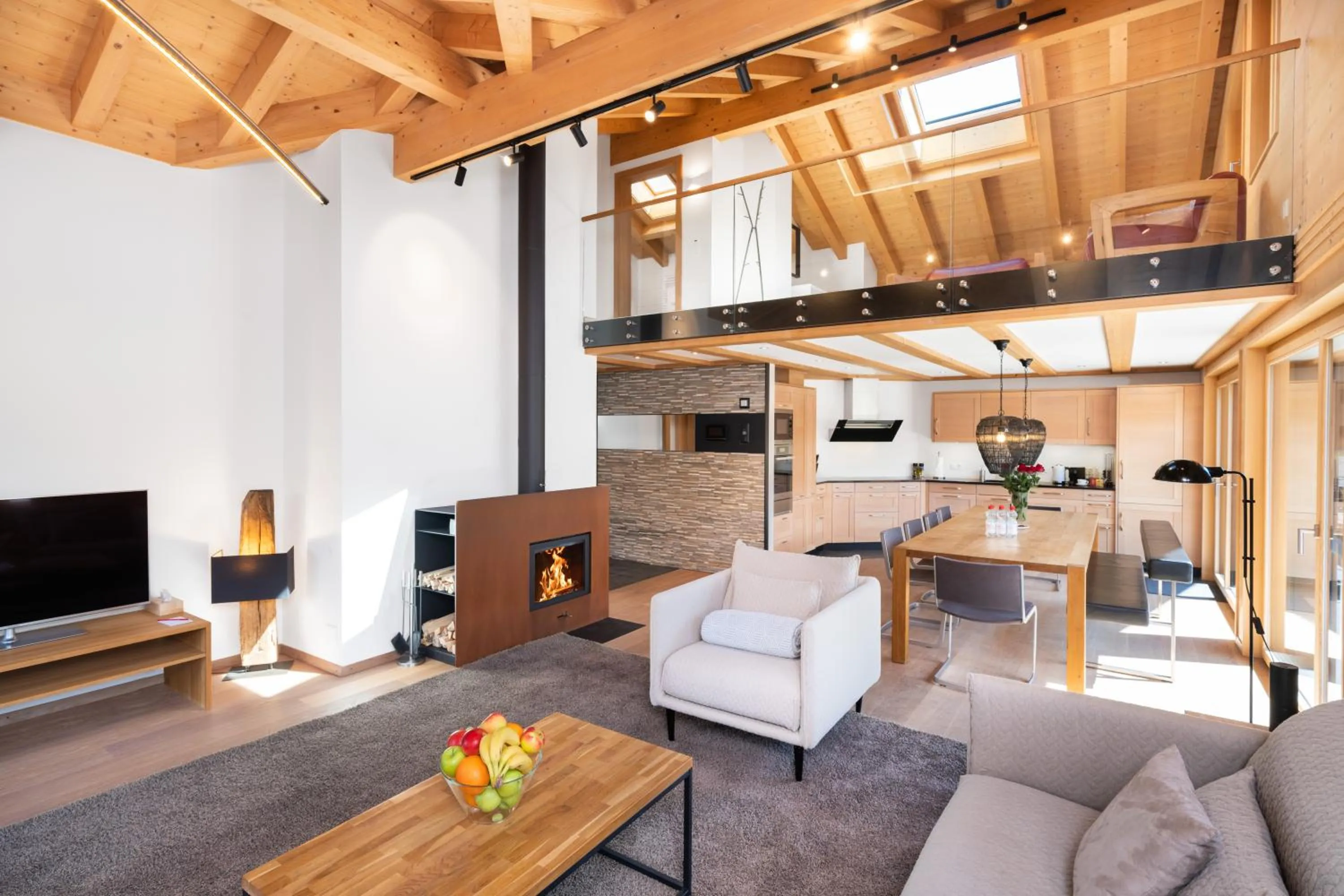 TV and multimedia in Chalet Alia and Apartments-Grindelwald by Swiss Hotel Apartments