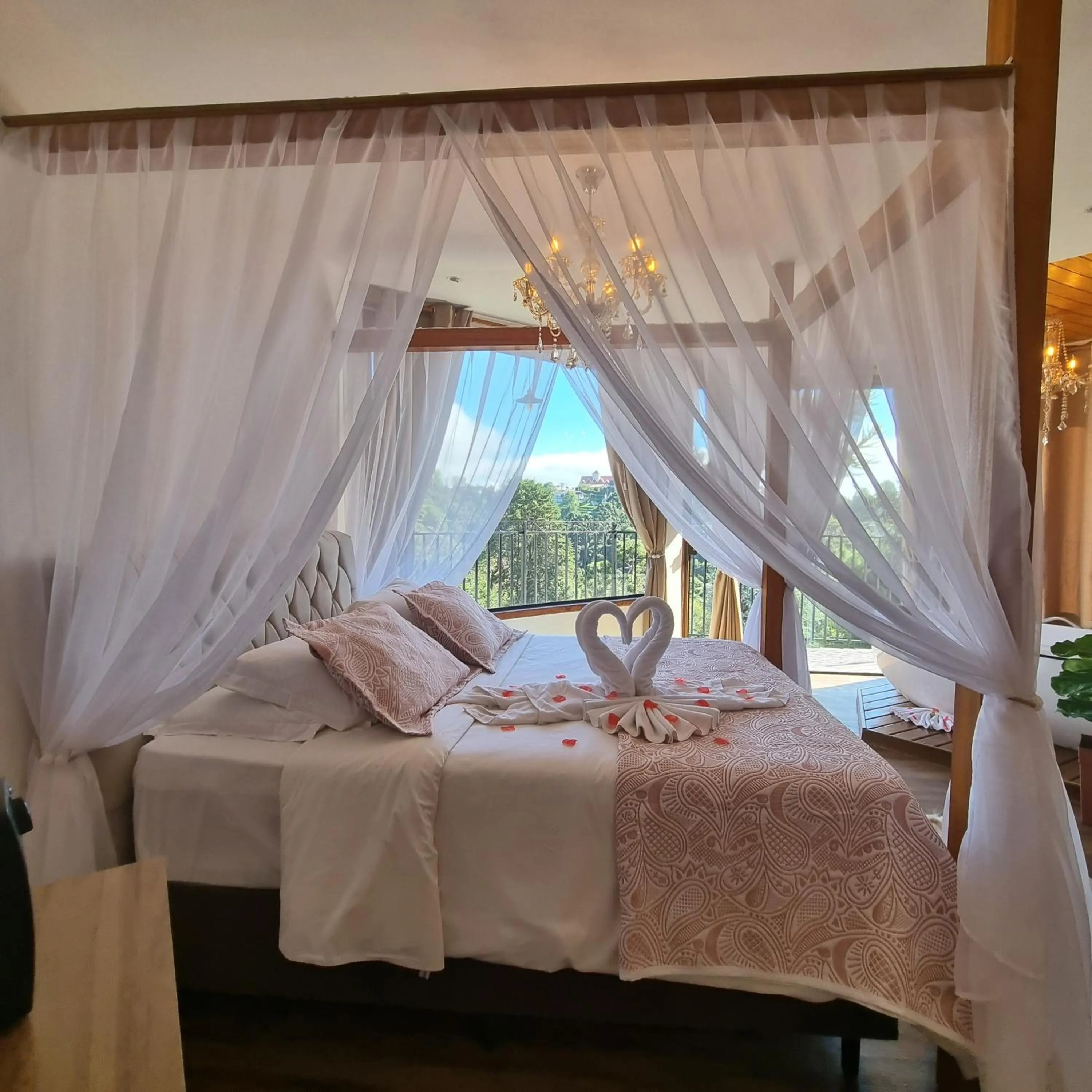 Photo of the whole room, Bed in Recanto dos Moinhos - Boutique Hotel