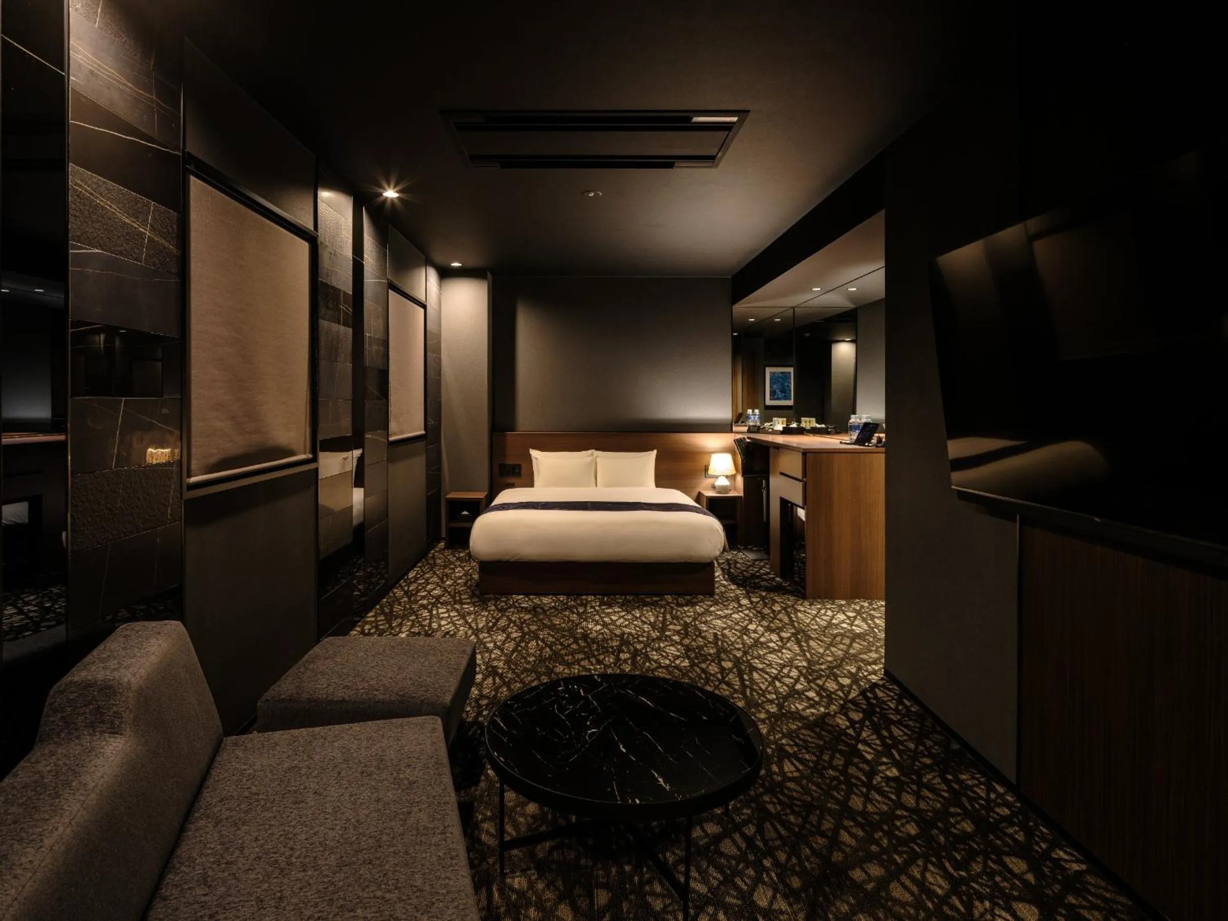 Photo of the whole room, Bed in Hotel Act Garden HAMAMATSU