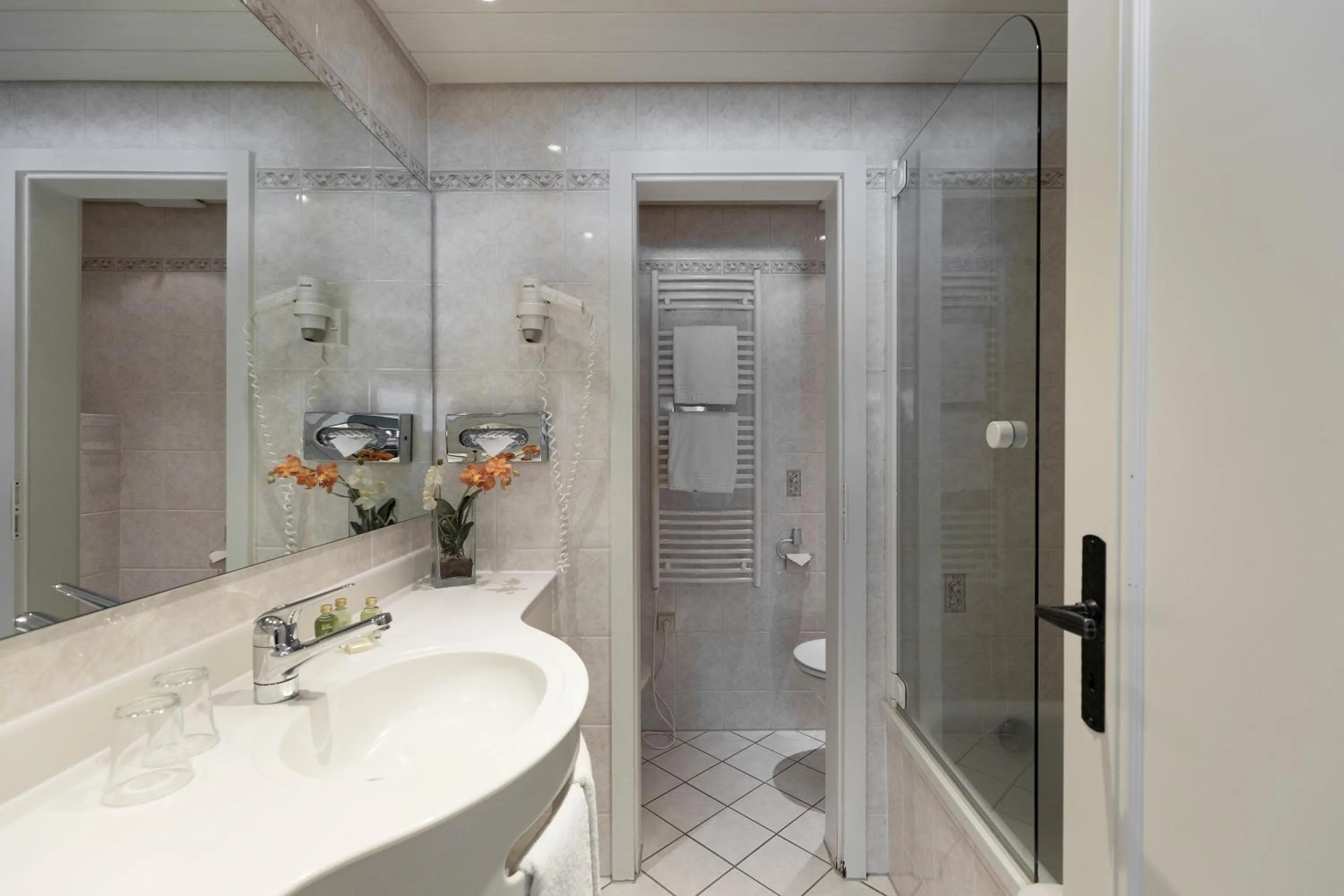 Hotel Europa Suites St Moritz