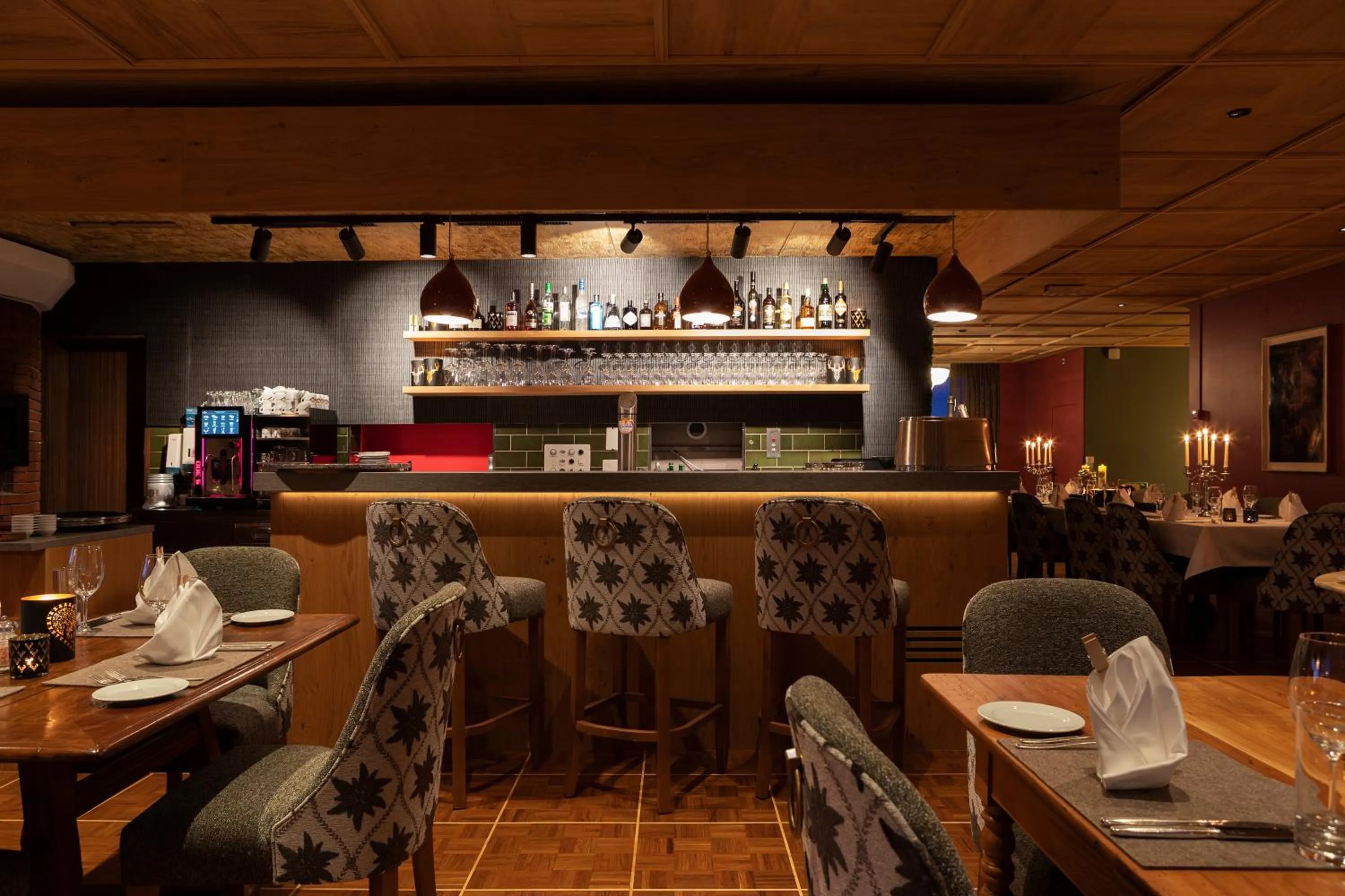 Restaurant/places to eat in Hotel Europa Suites St Moritz