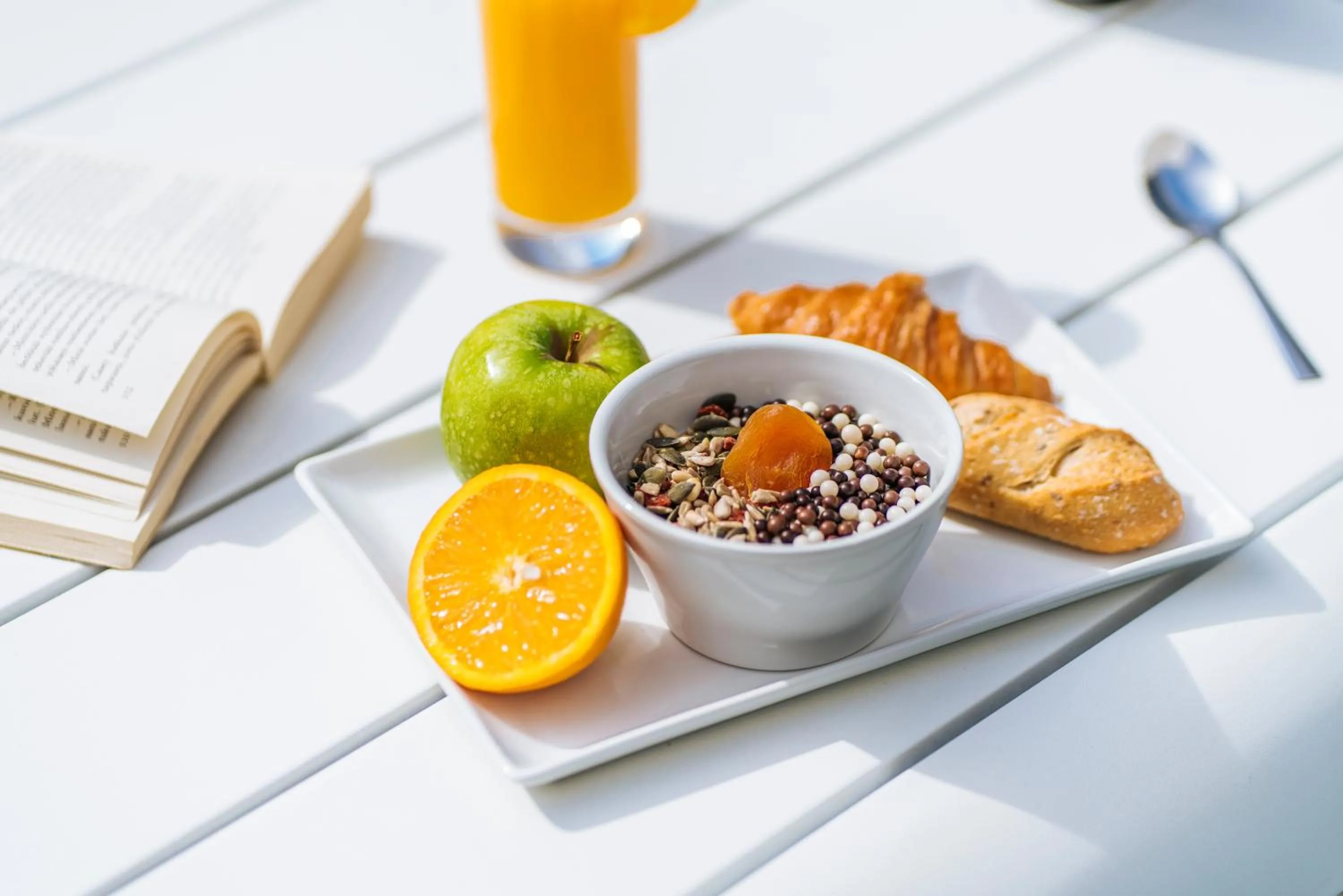 Food in ibis Styles Nice Aéroport Arenas