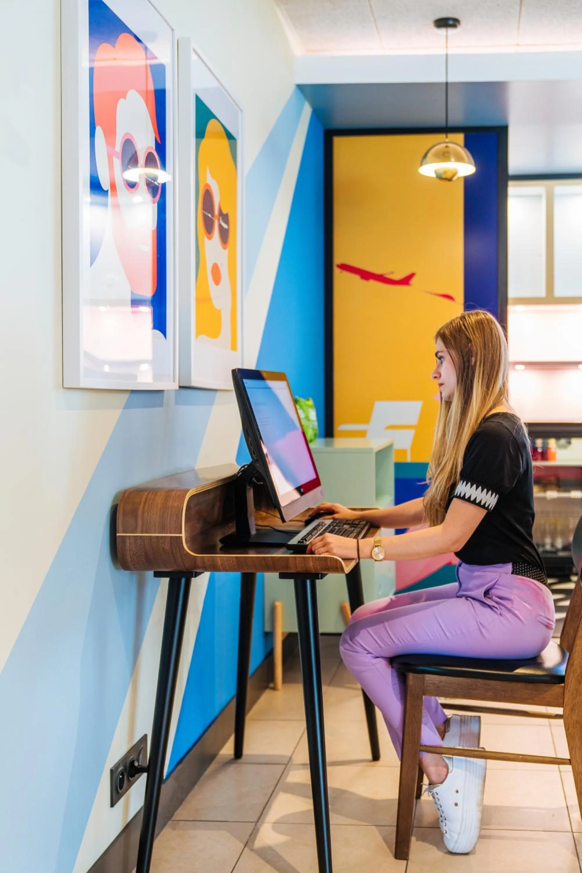 People in ibis Styles Nice Aéroport Arenas