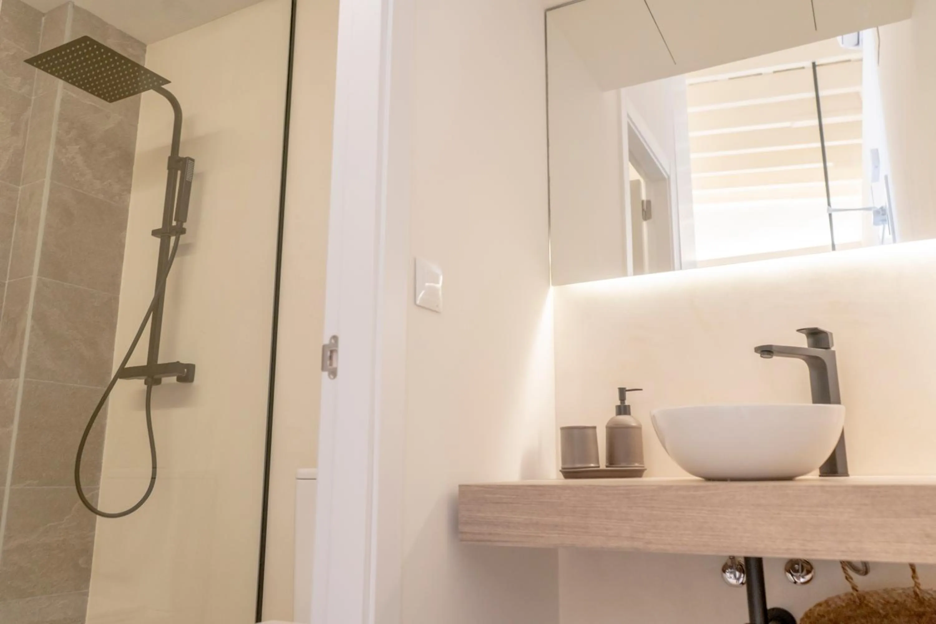 Bathroom in Suites Alfonso X