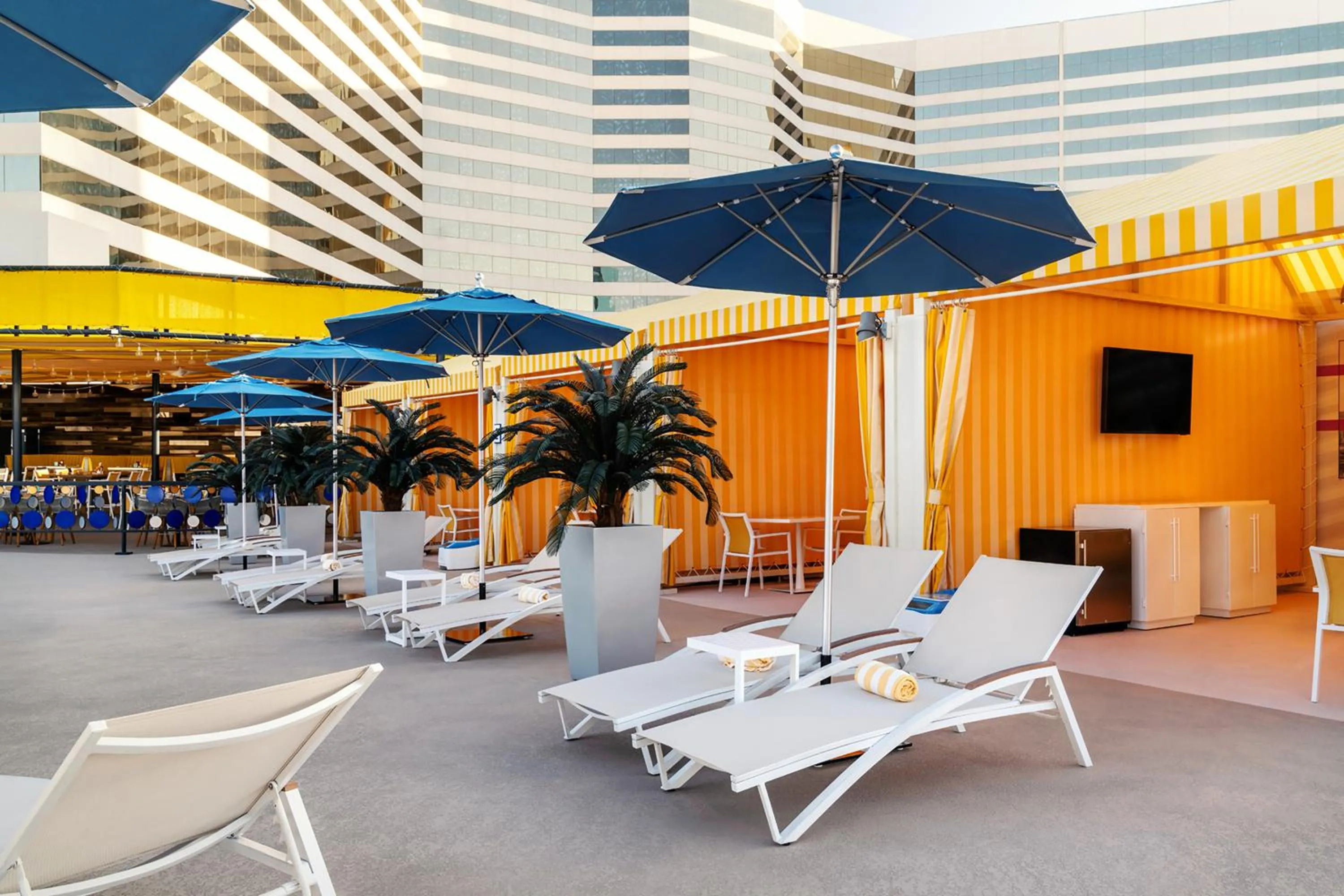 Swimming pool in The STRAT Hotel, Casino & Tower