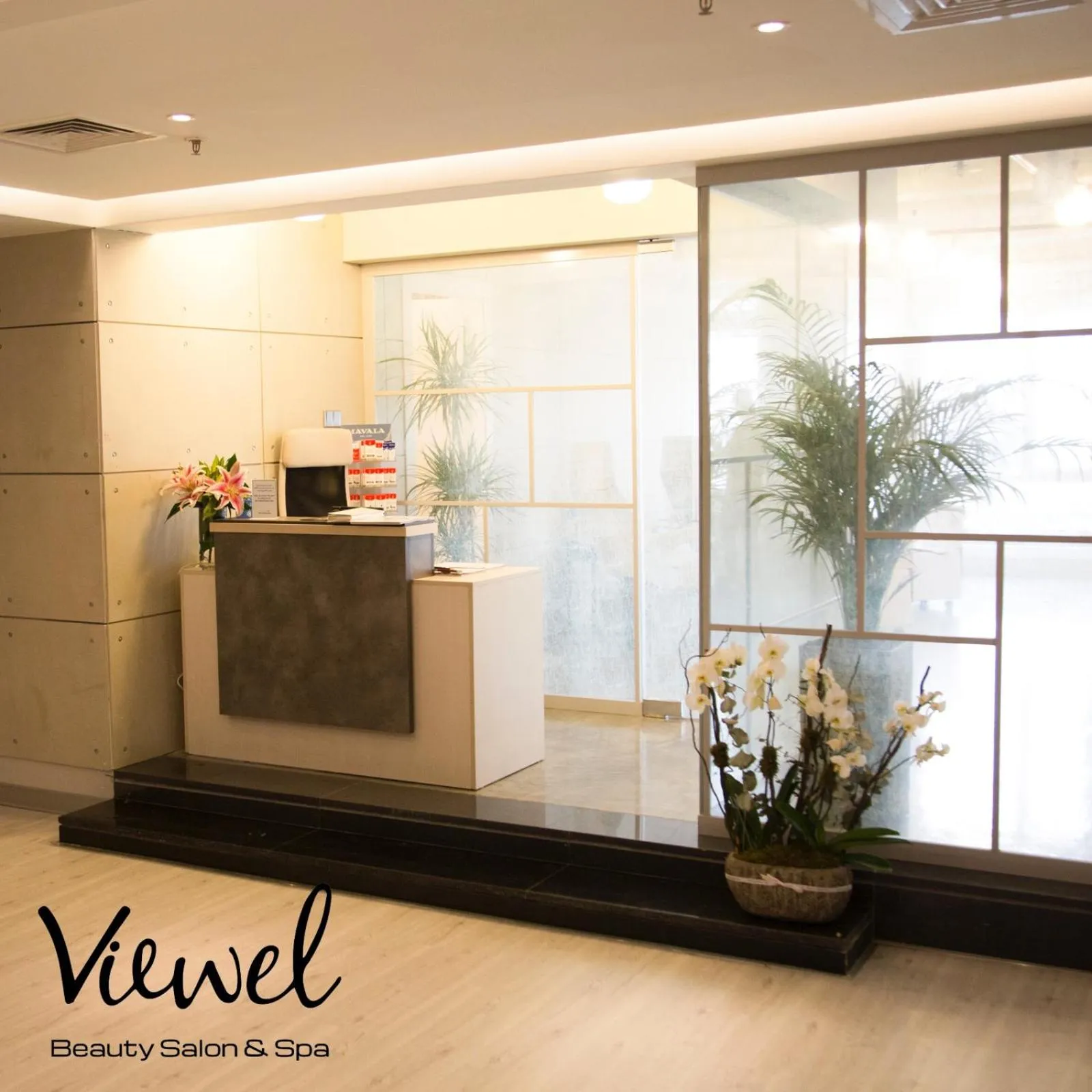 Seating area in Le Royal Hotel