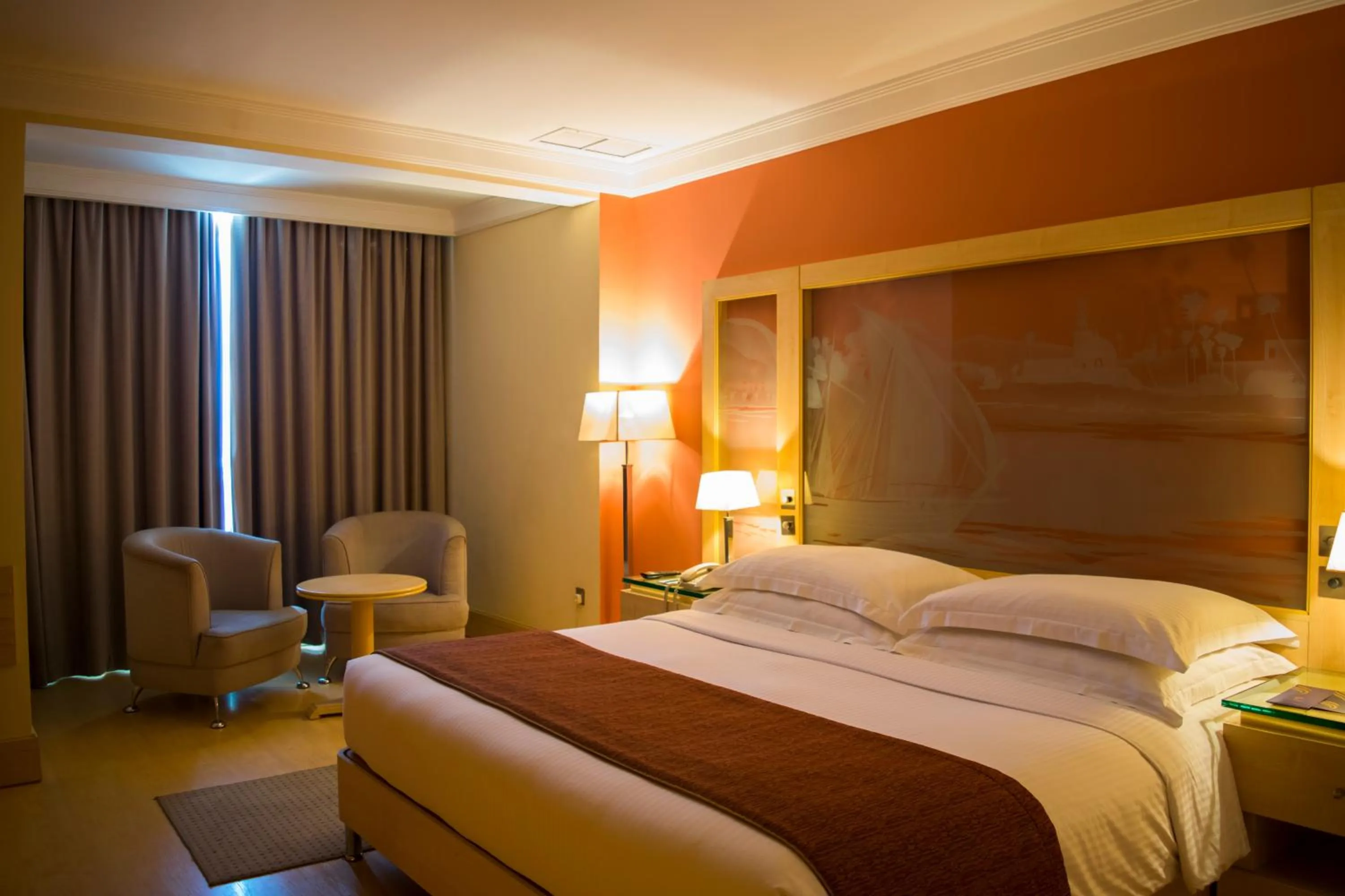 Bed in Le Royal Hotel