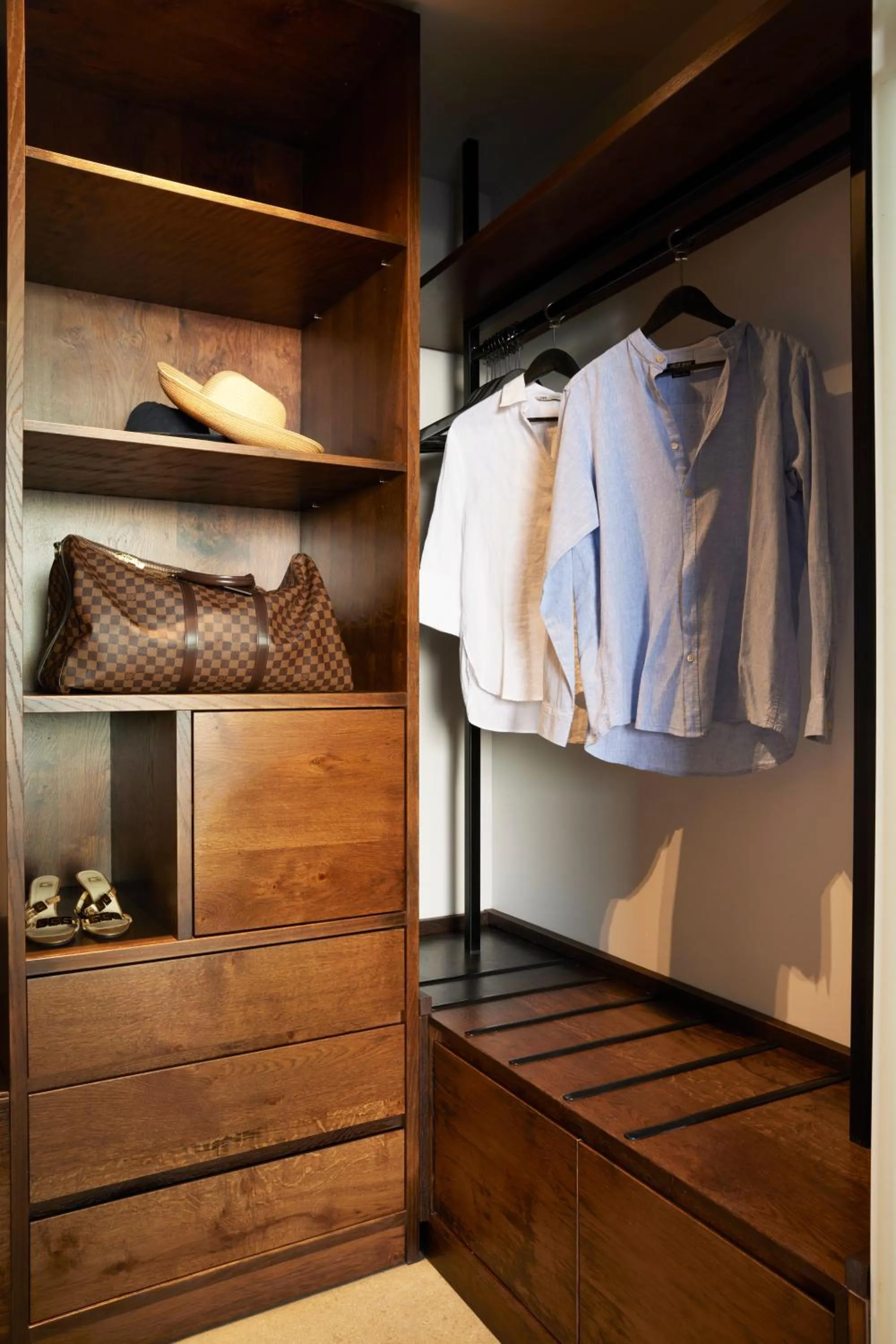 wardrobe in Villa OMNIA - Luxury Bound on Earth