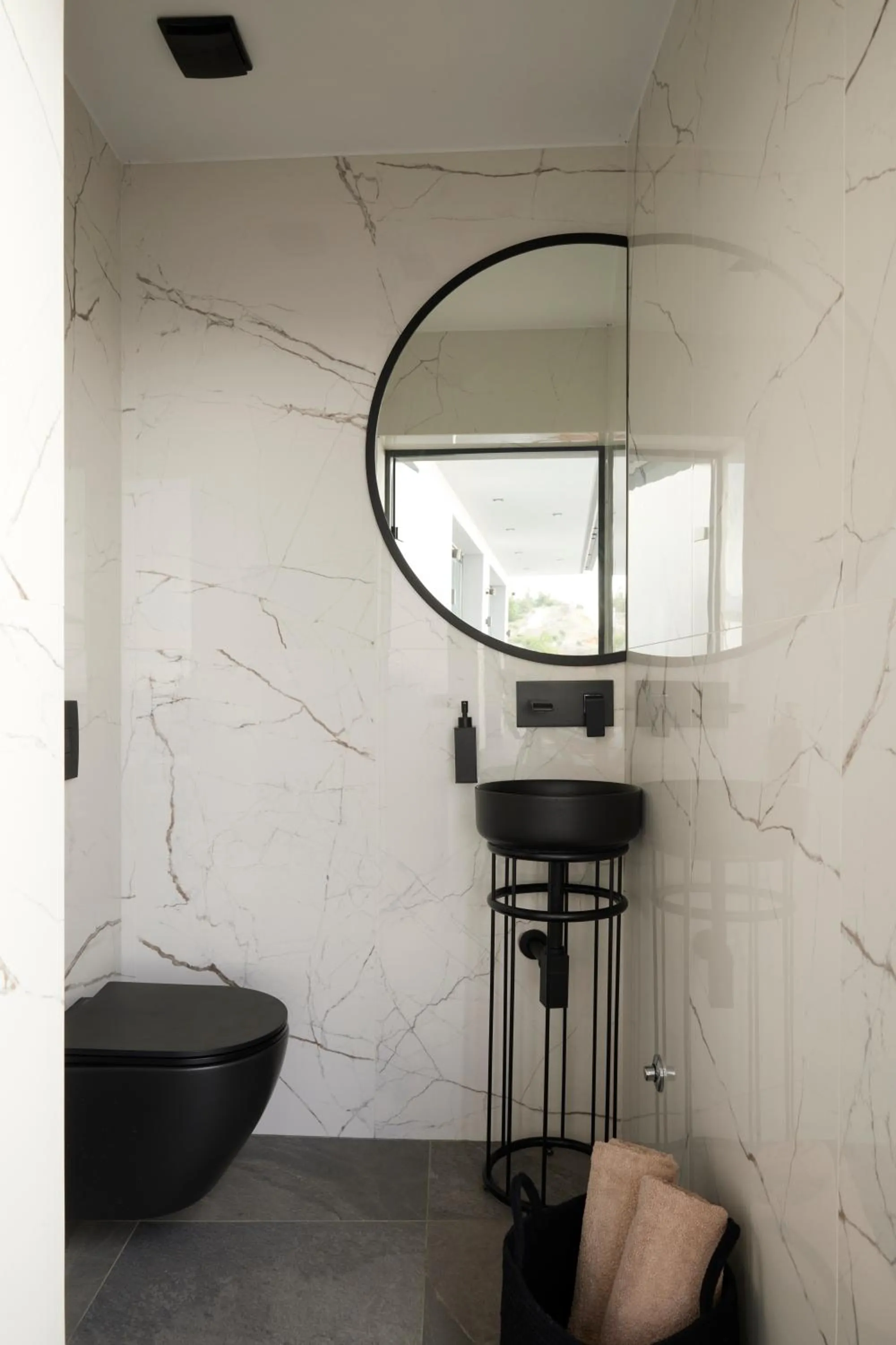 Toilet in Villa OMNIA - Luxury Bound on Earth