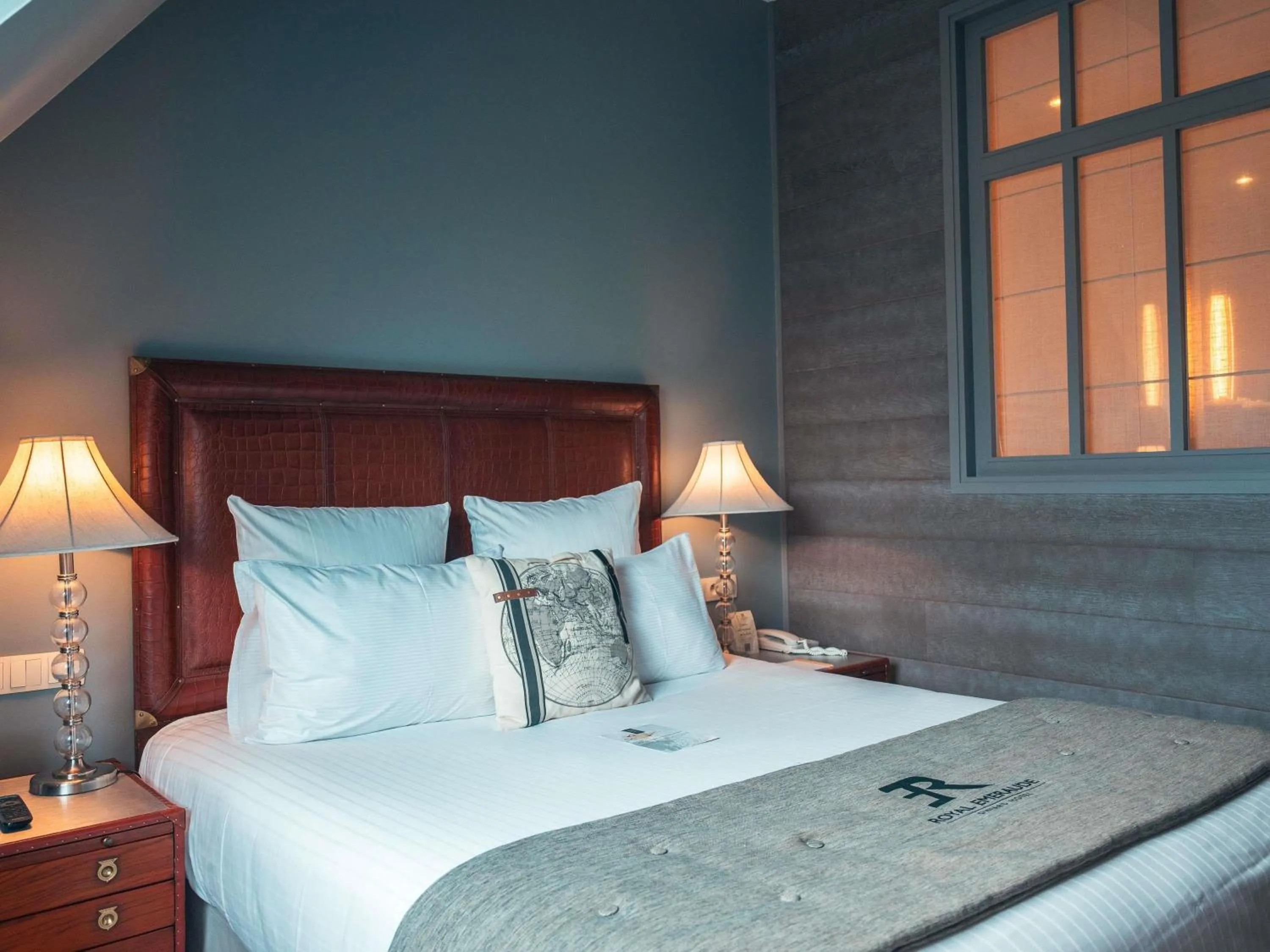 Bedroom, Bed in Royal Emeraude Hotel Dinard - MGallery Collection