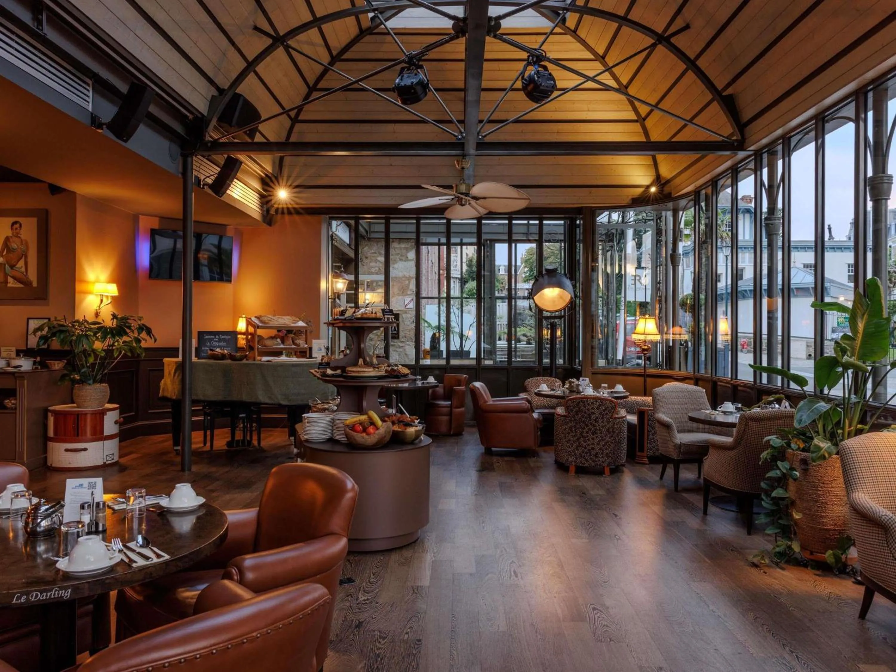 Breakfast in Royal Emeraude Hotel Dinard - MGallery Collection