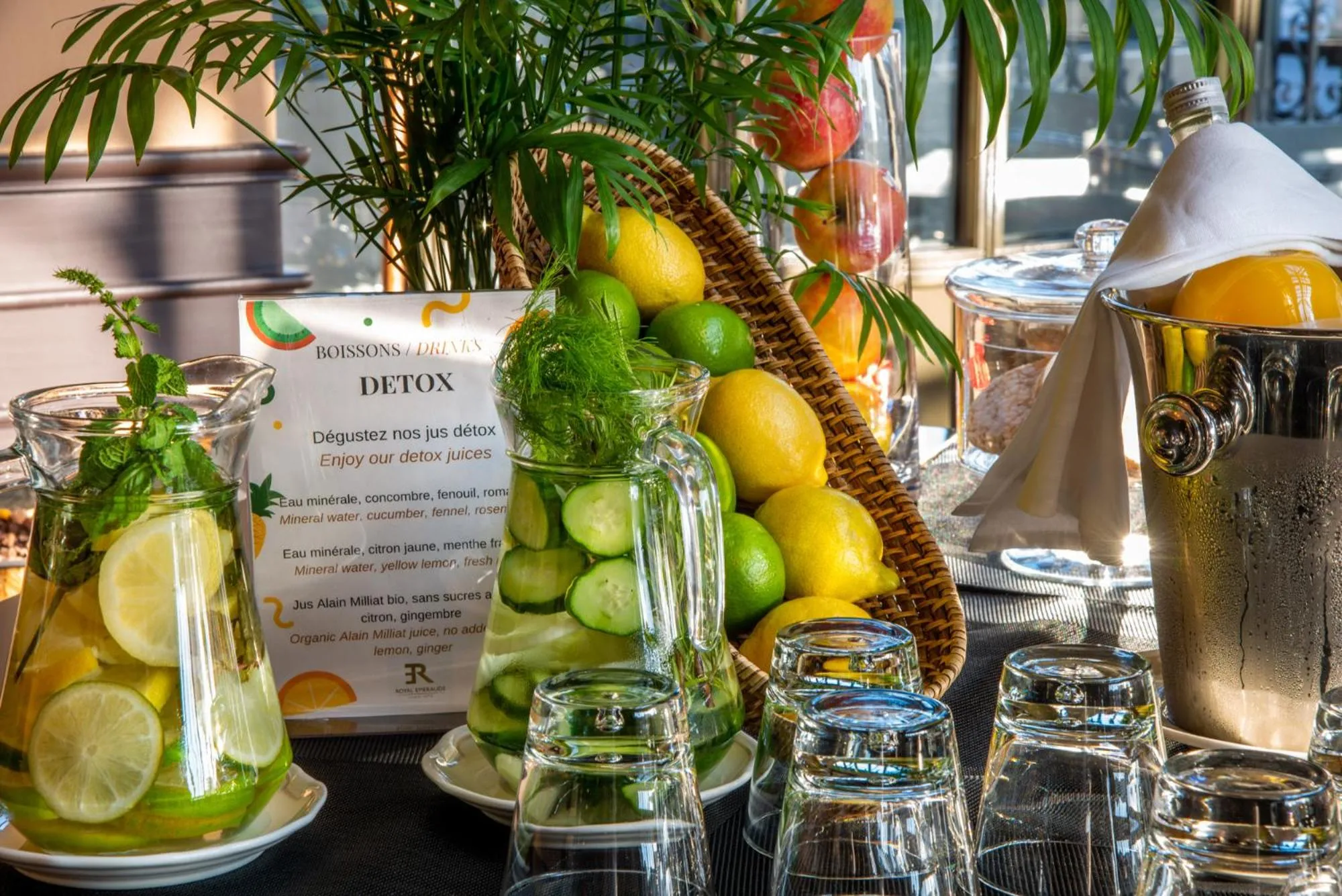 Drinks in Royal Emeraude Hotel Dinard - MGallery Collection