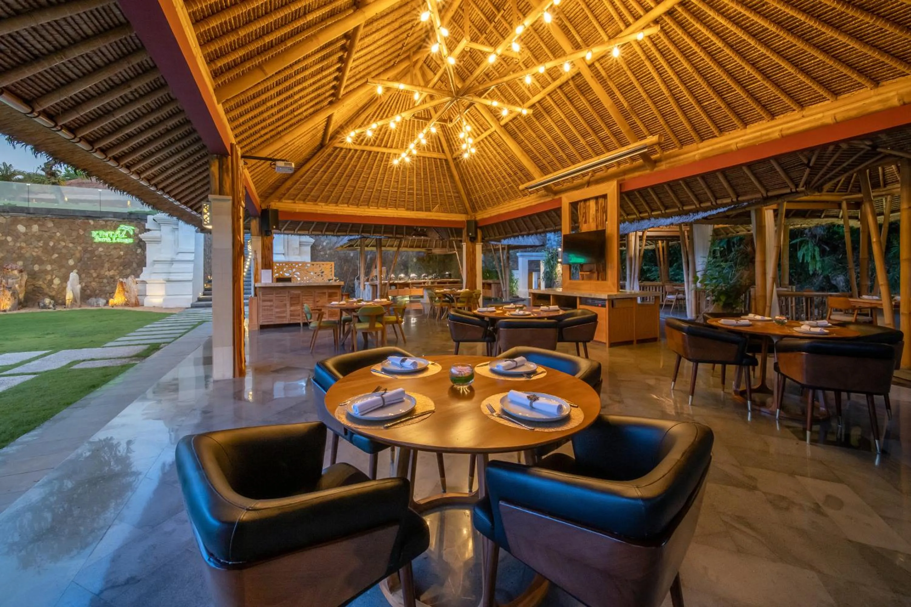 Restaurant/places to eat in Harsono Boutique Resort Bali