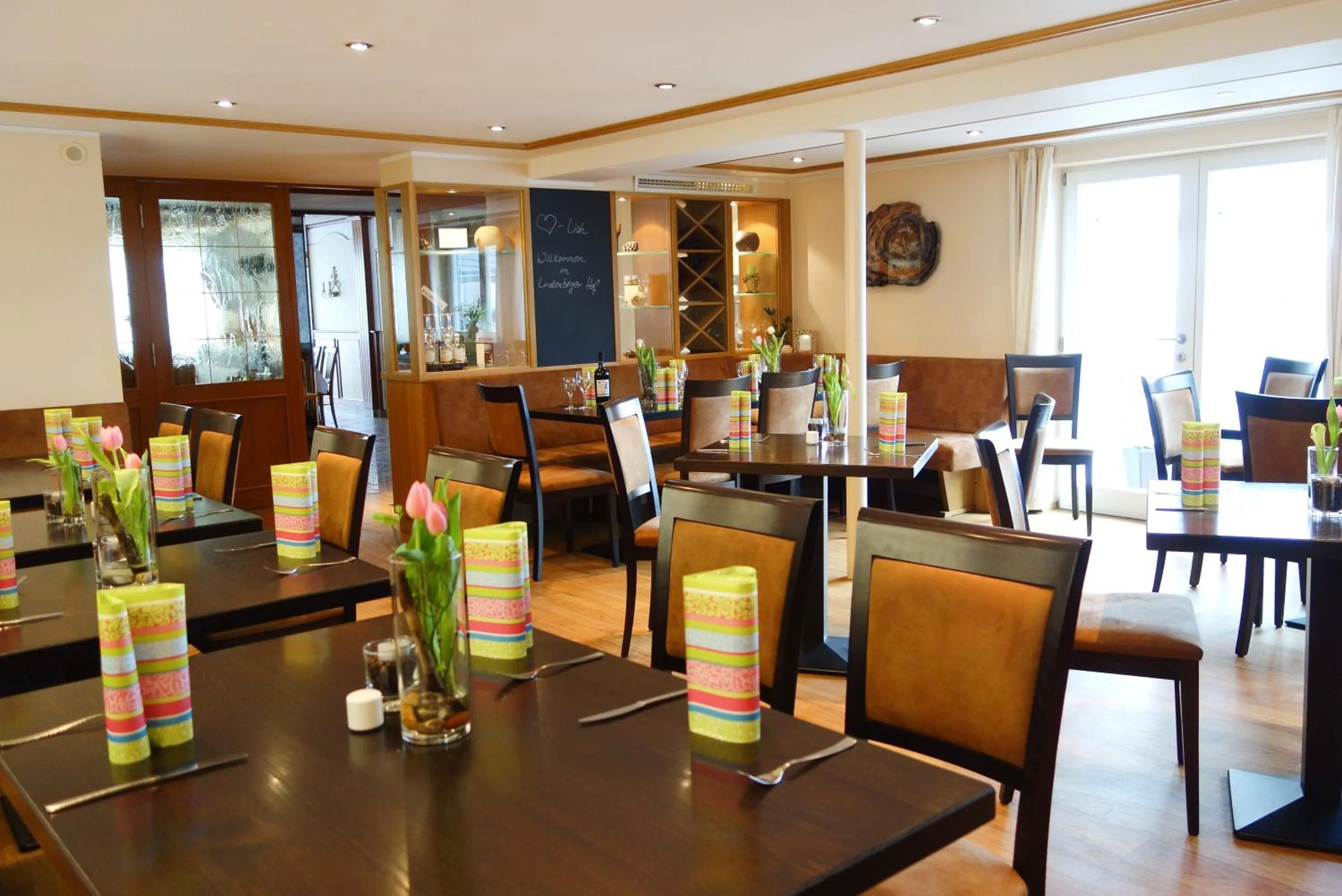 Restaurant/places to eat in Lindenberger Hof