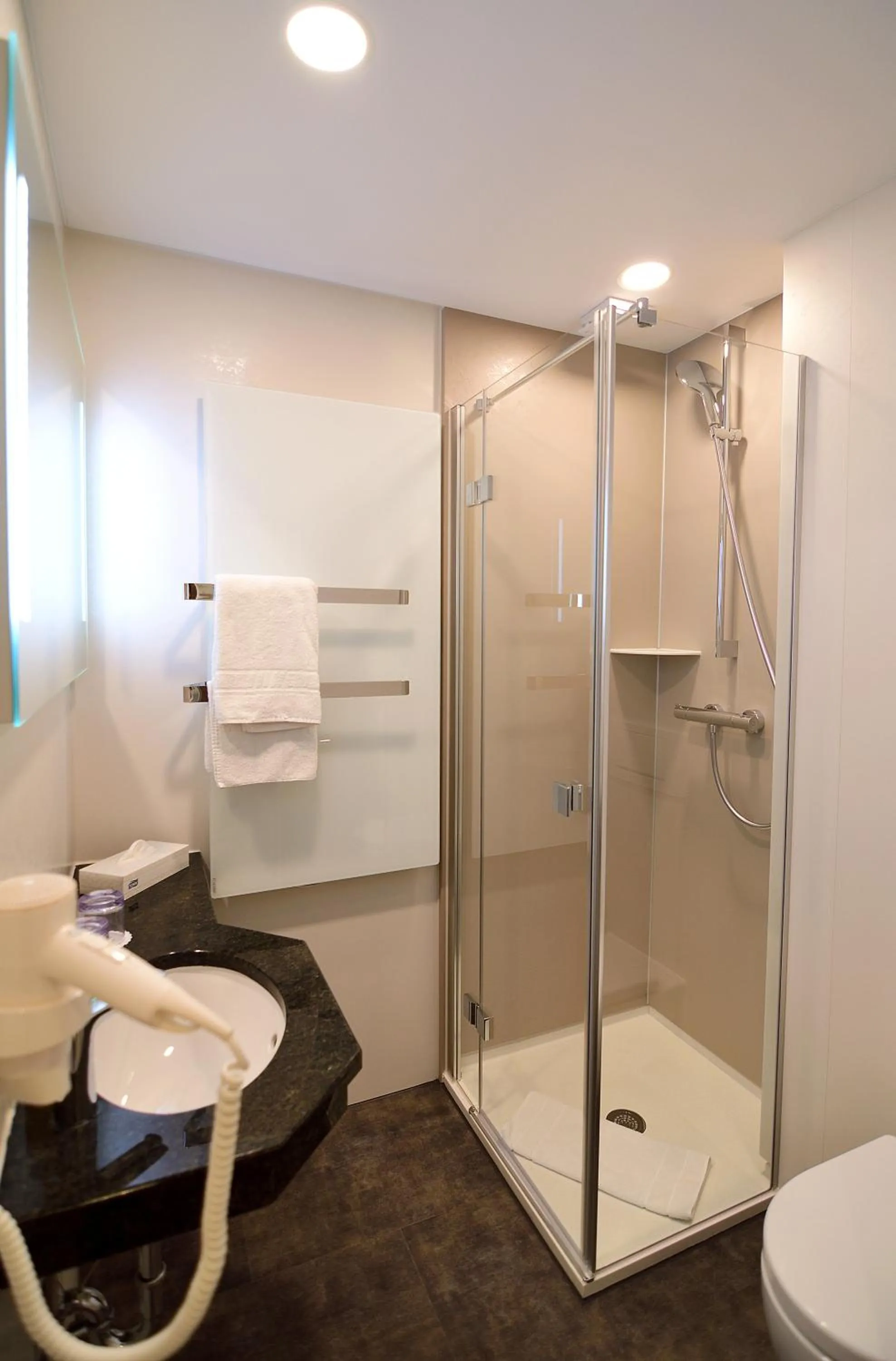 Bathroom in Lindenberger Hof