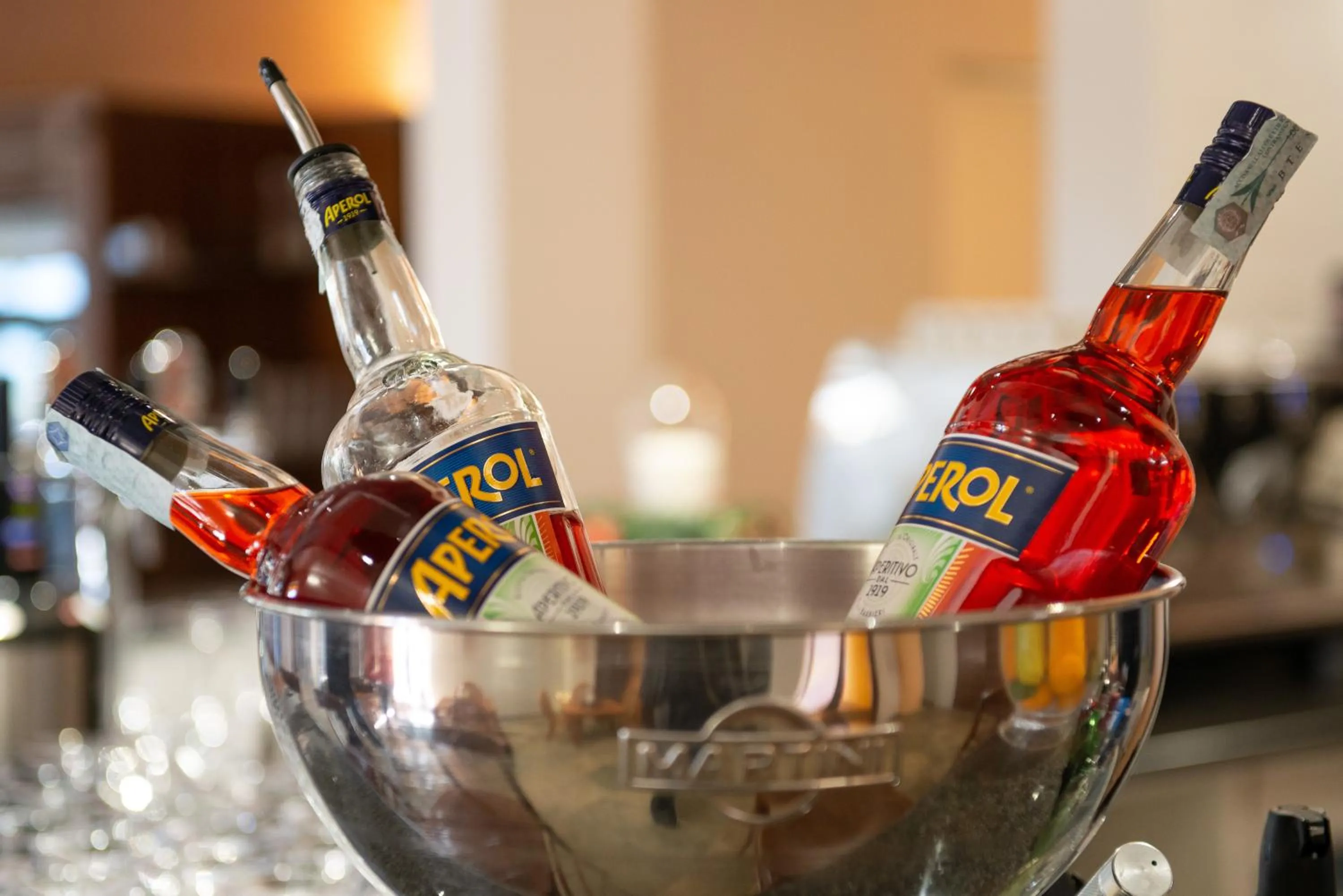 Lounge or bar in S'ena Hotel