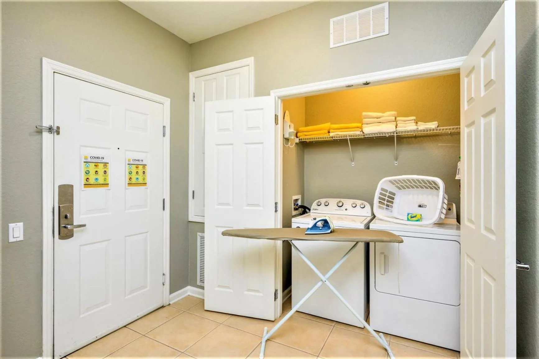 laundry in Vista Cay Resort by Millenium at Universal Blvd.