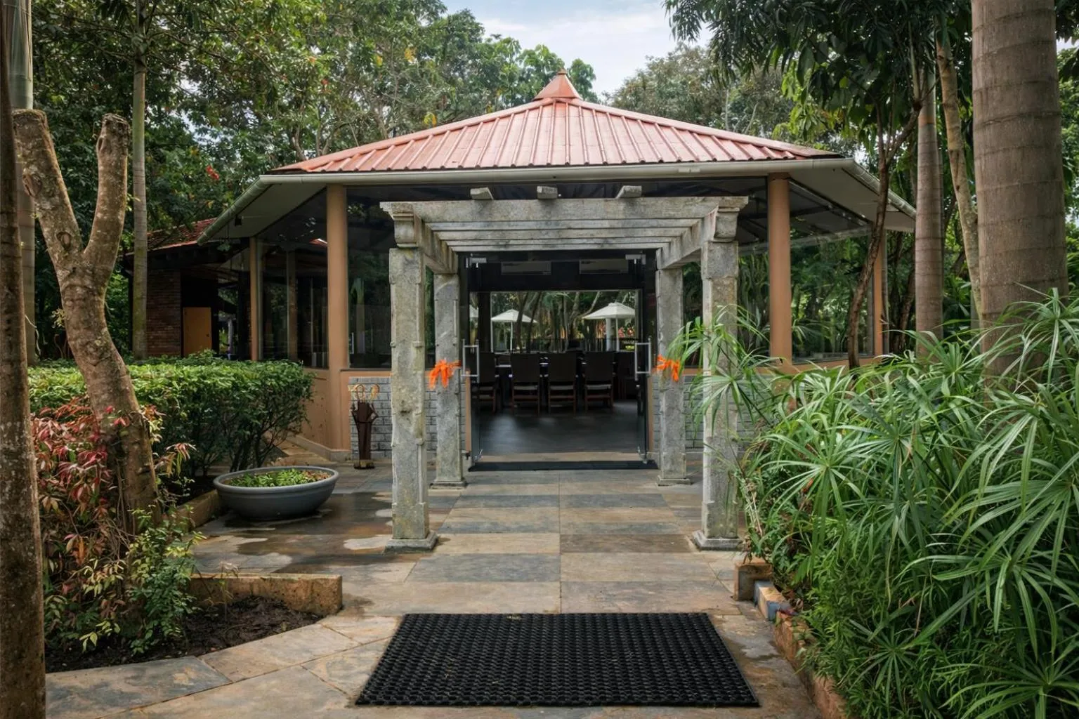 Garden in Regenta Jungle Resort Kabini Springs