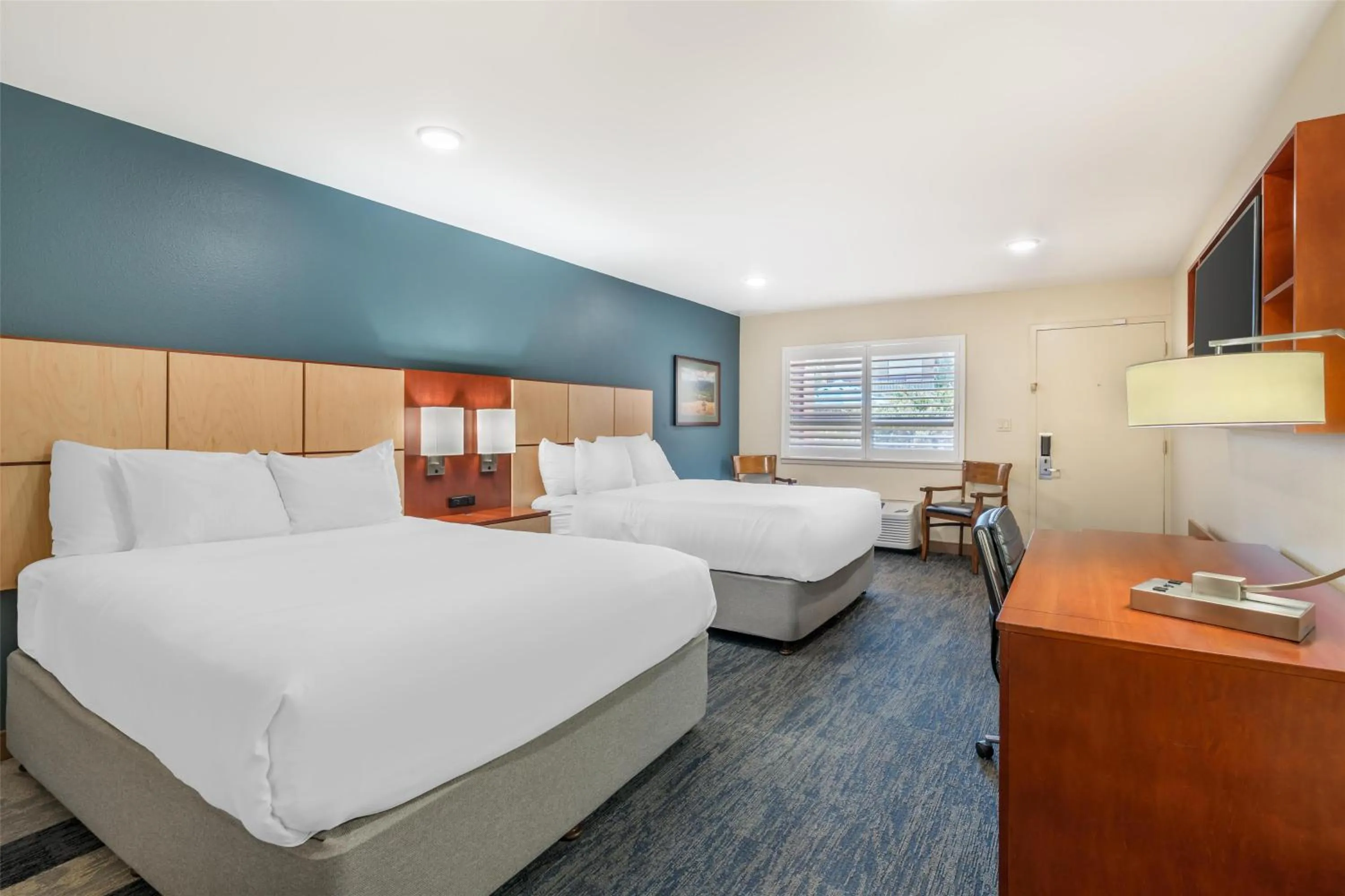 Bedroom, Bed in Best Western Plus Clocktower Inn