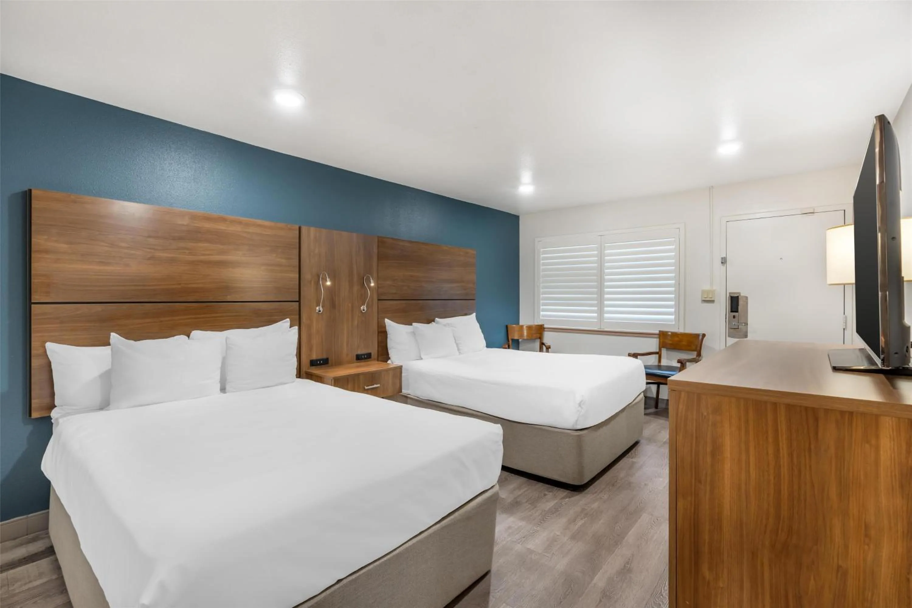 Bedroom, Bed in Best Western Plus Clocktower Inn