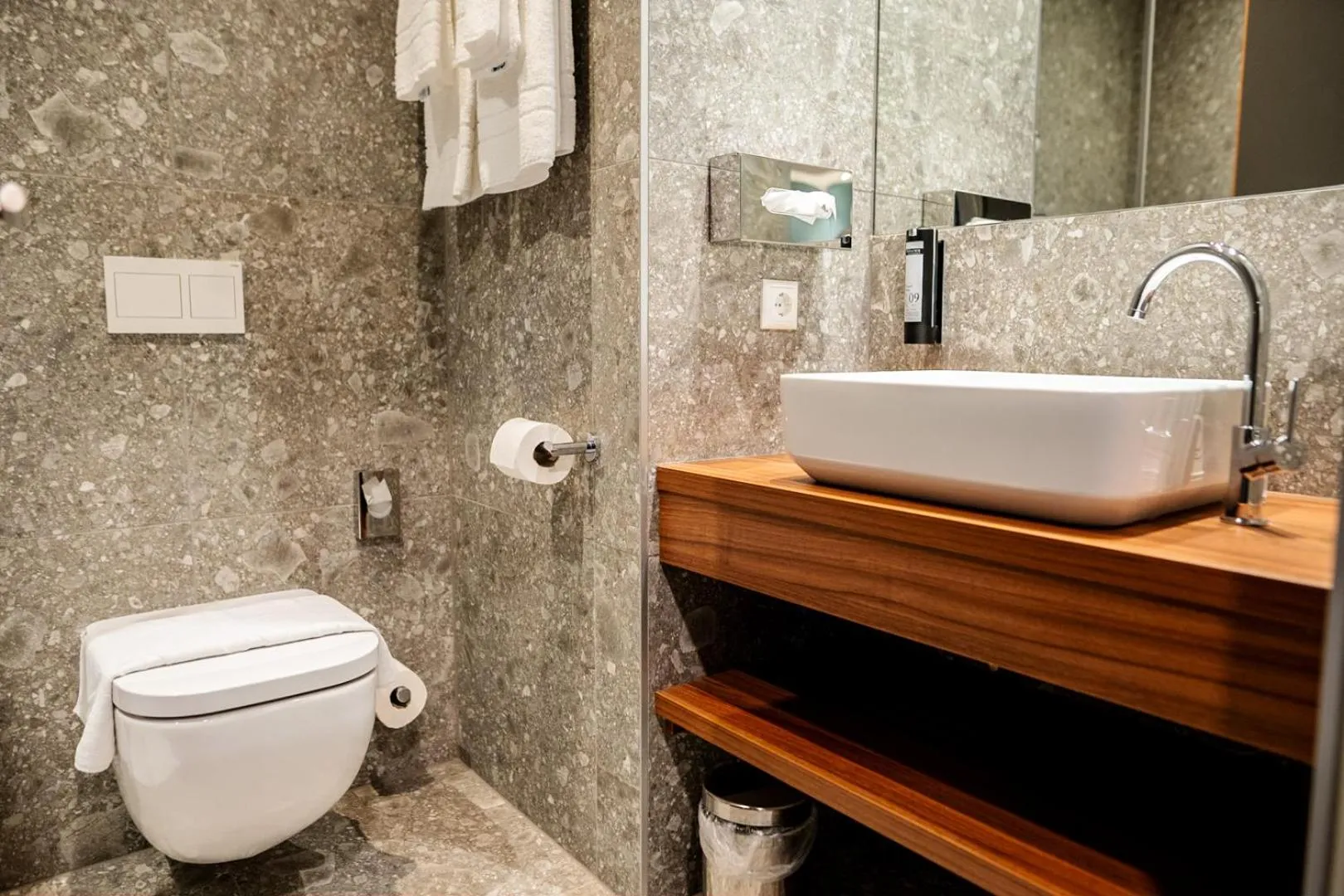 Bathroom in Hotel Das Zeit