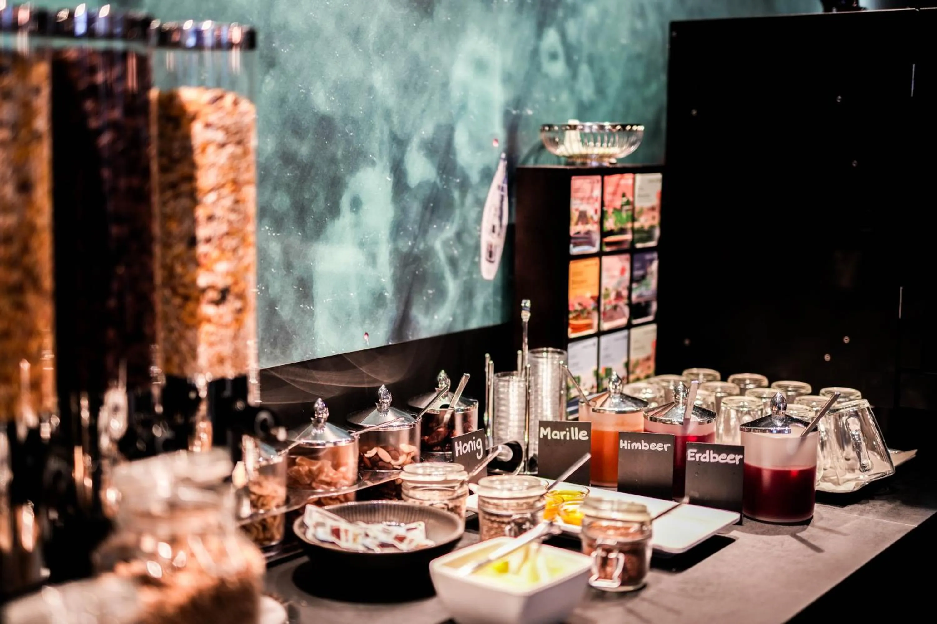 Food and drinks in Hotel Das Zeit