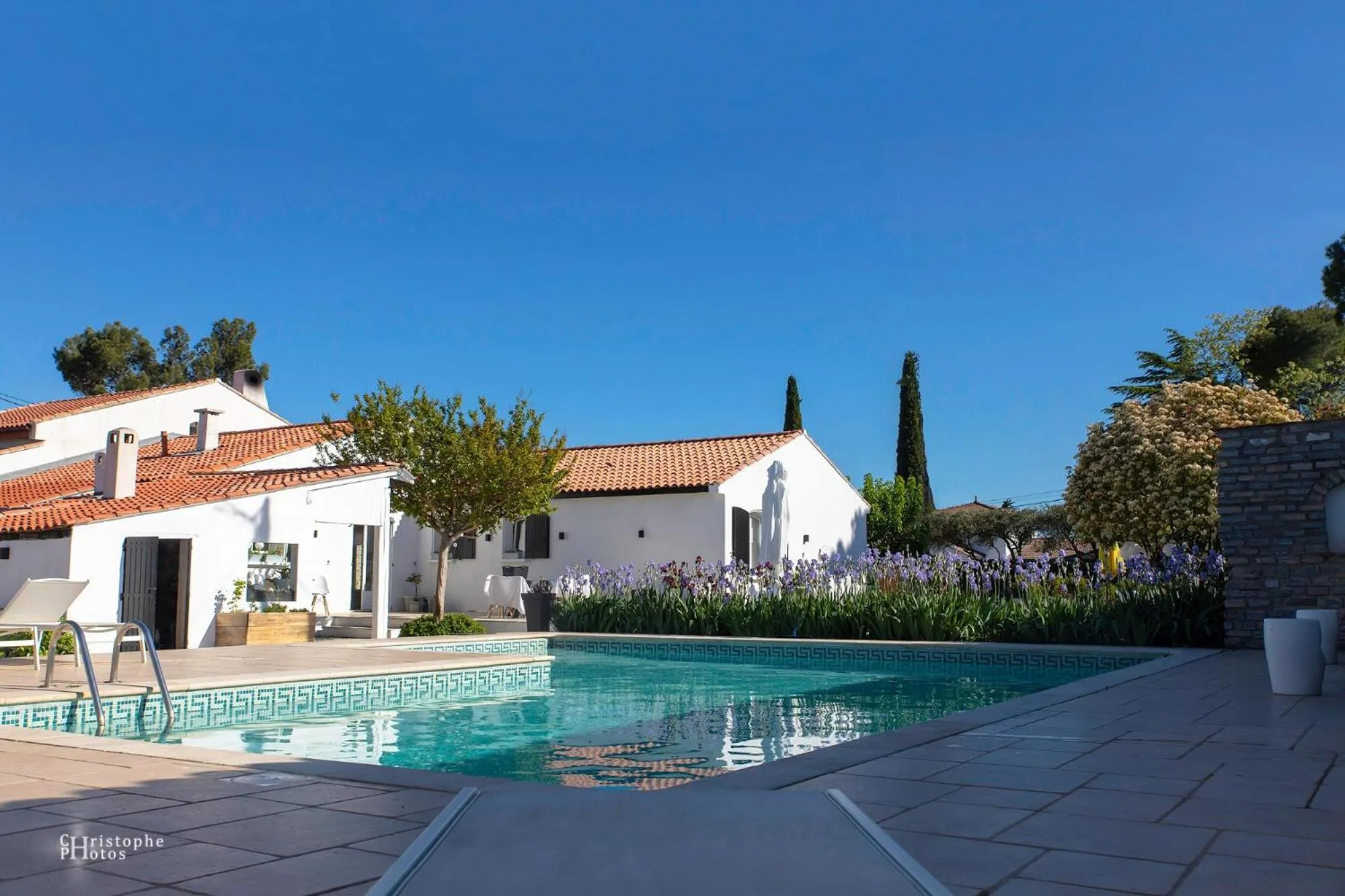 Pool view in Croissant de Lune