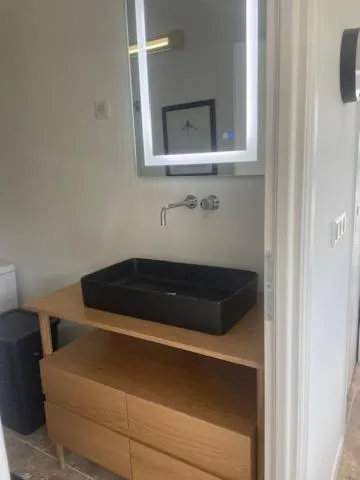 Bathroom in Croissant de Lune