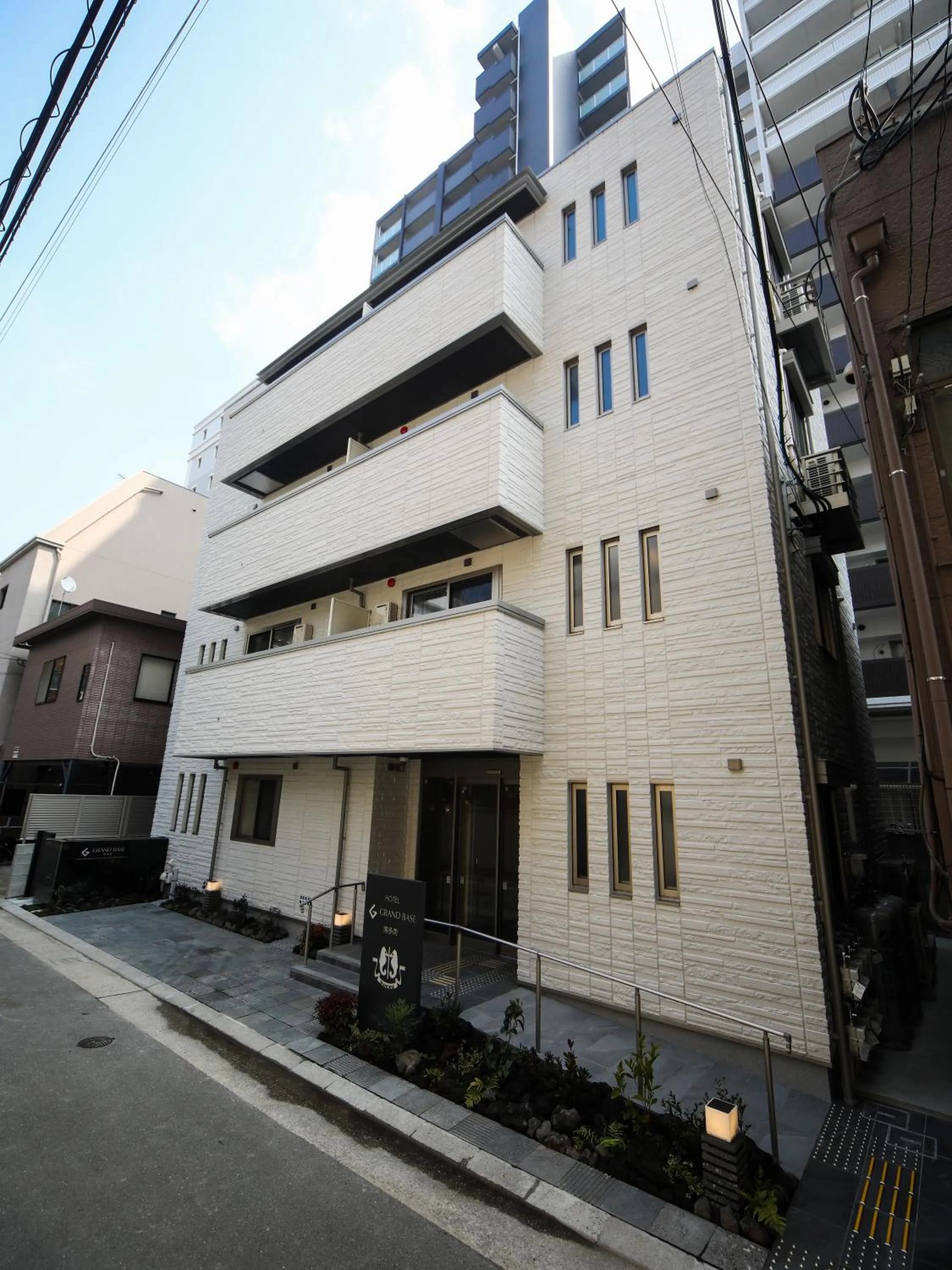 Property building in GRAND BASE Hakataminami