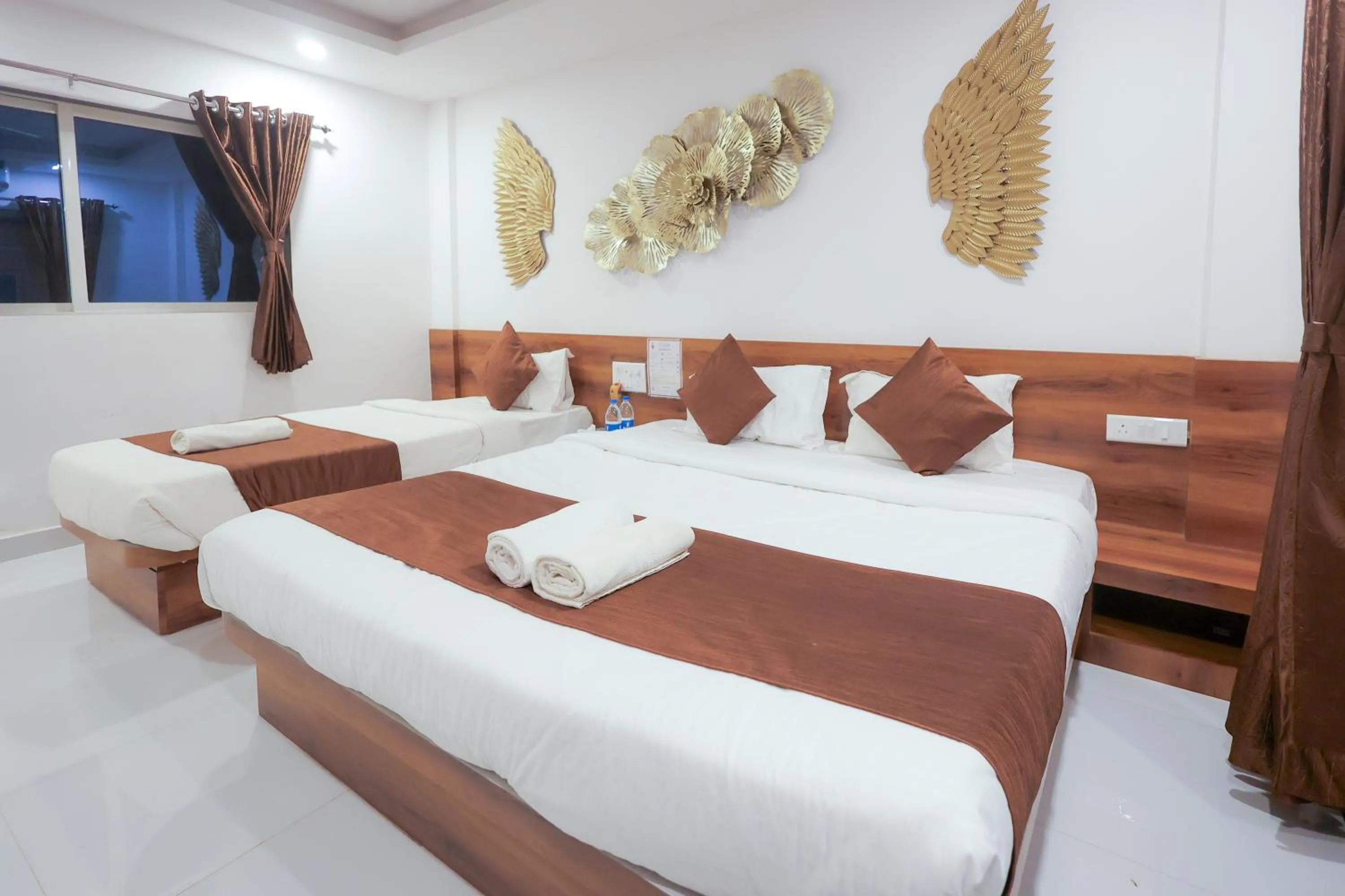 Bedroom, Bed in Hotel Green Exotica Mahabaleshwar