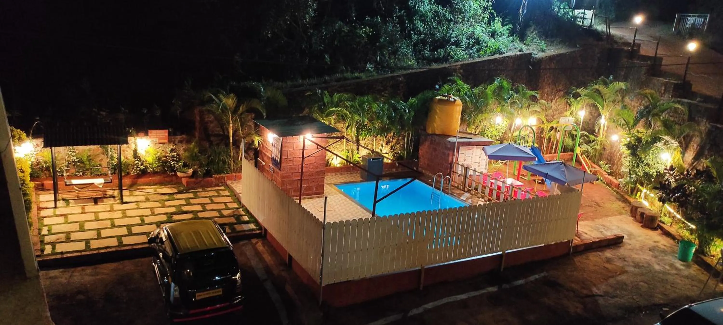Swimming pool in Hotel Green Exotica Mahabaleshwar
