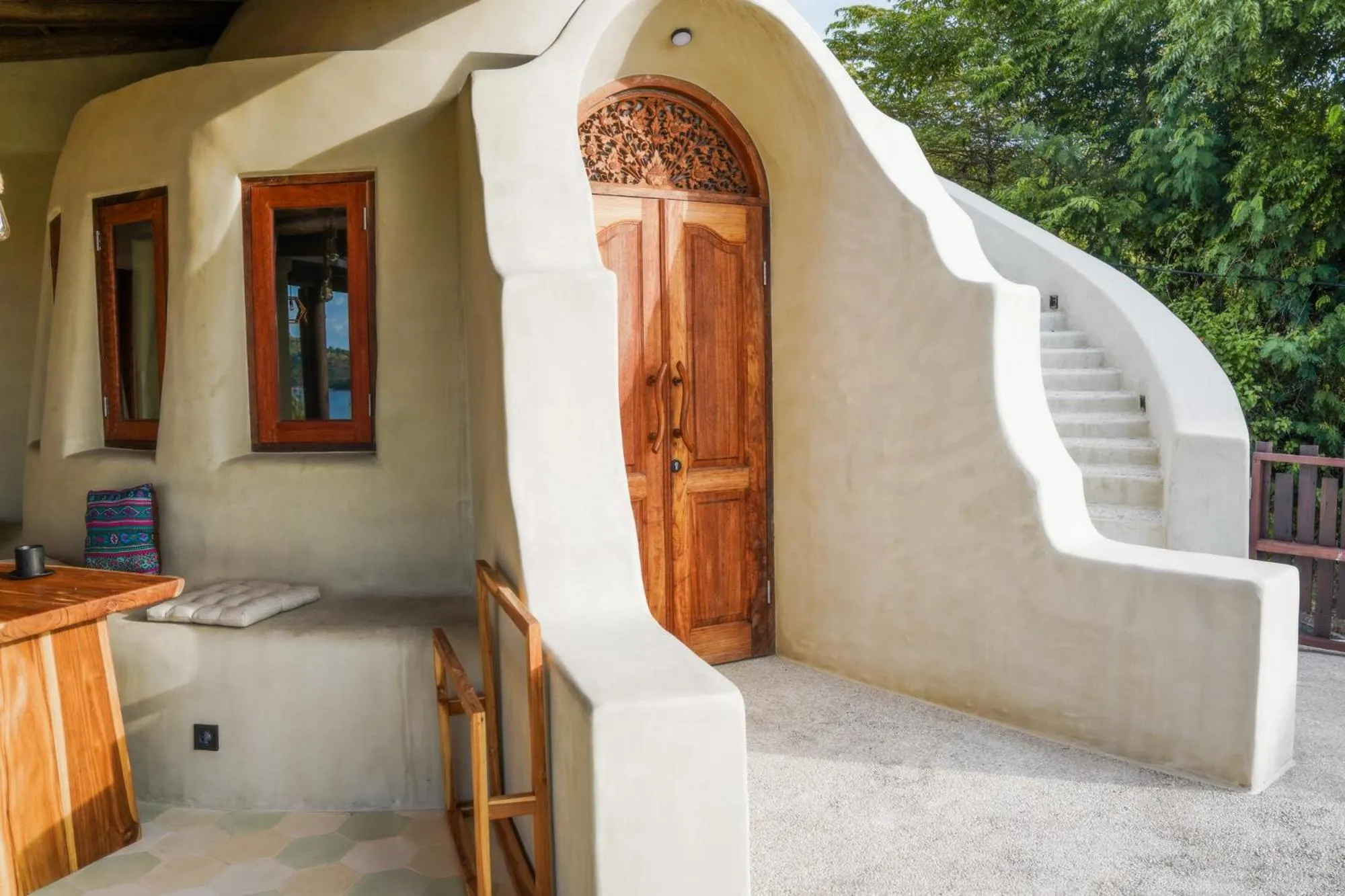 Facade/entrance in Dome Lombok
