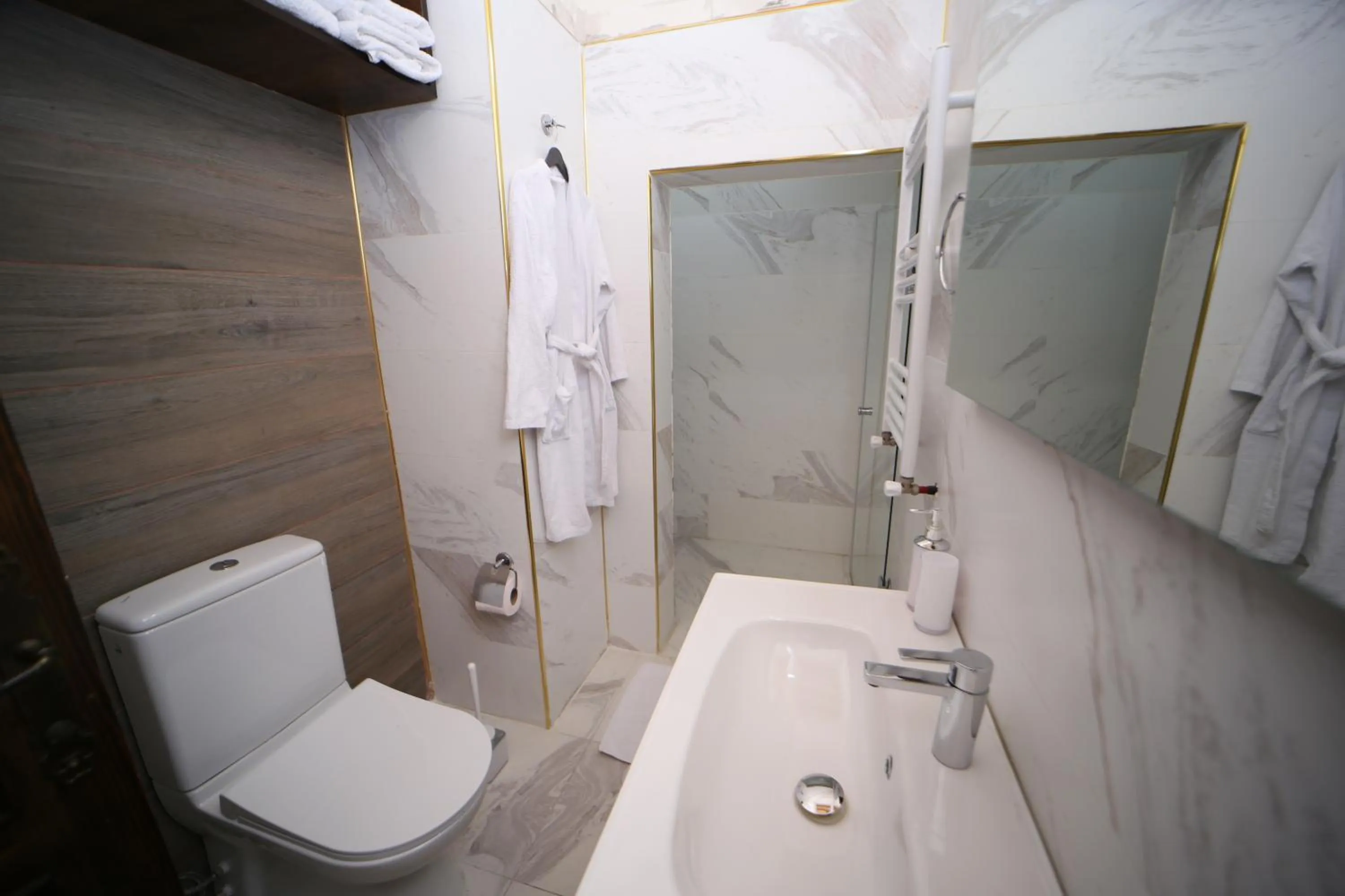 Bathroom in Tessera Hotel