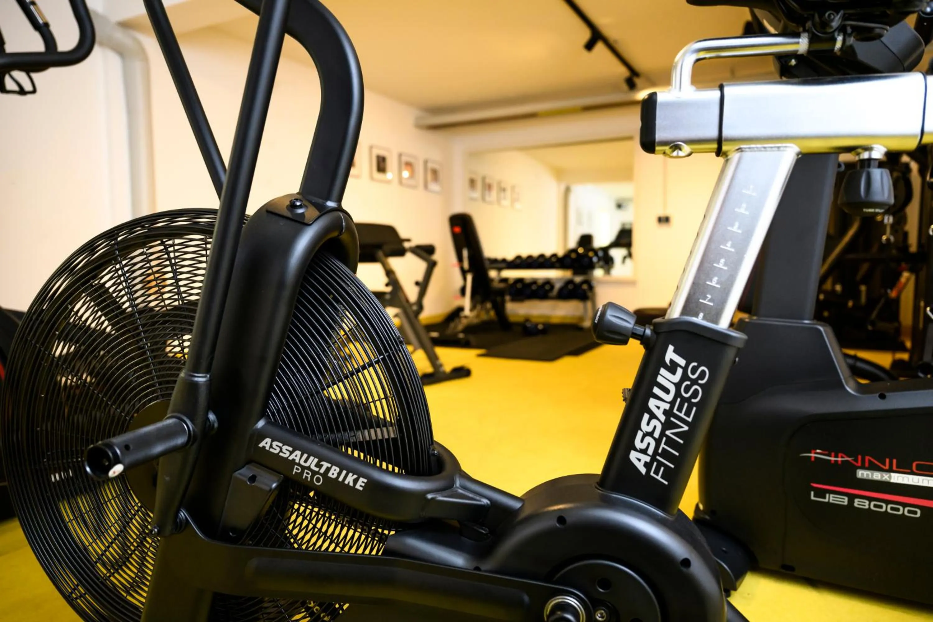 Fitness centre/facilities in Nikii City Hotel