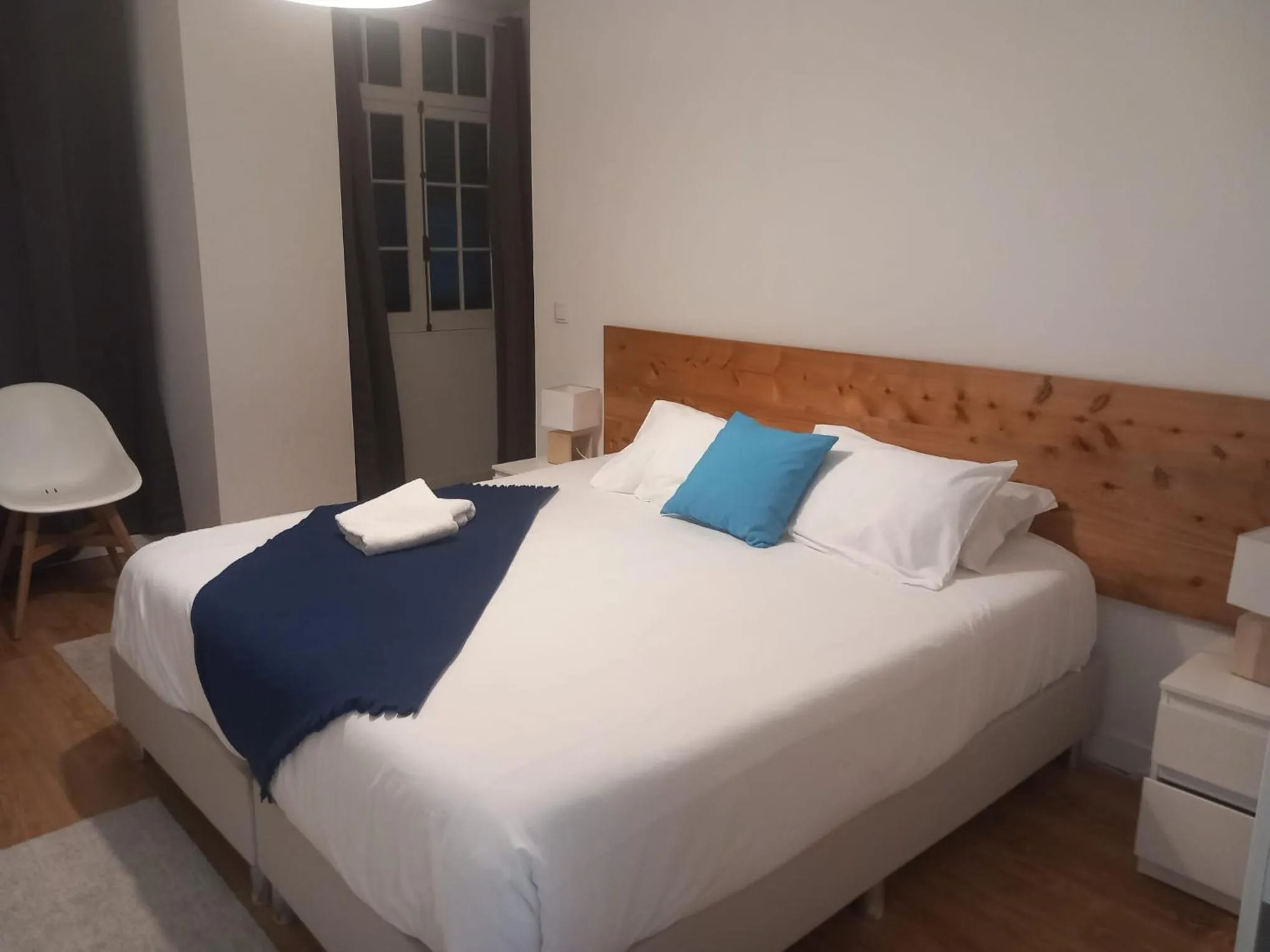 Bedroom, Bed in Lagoa Hostel & Suites