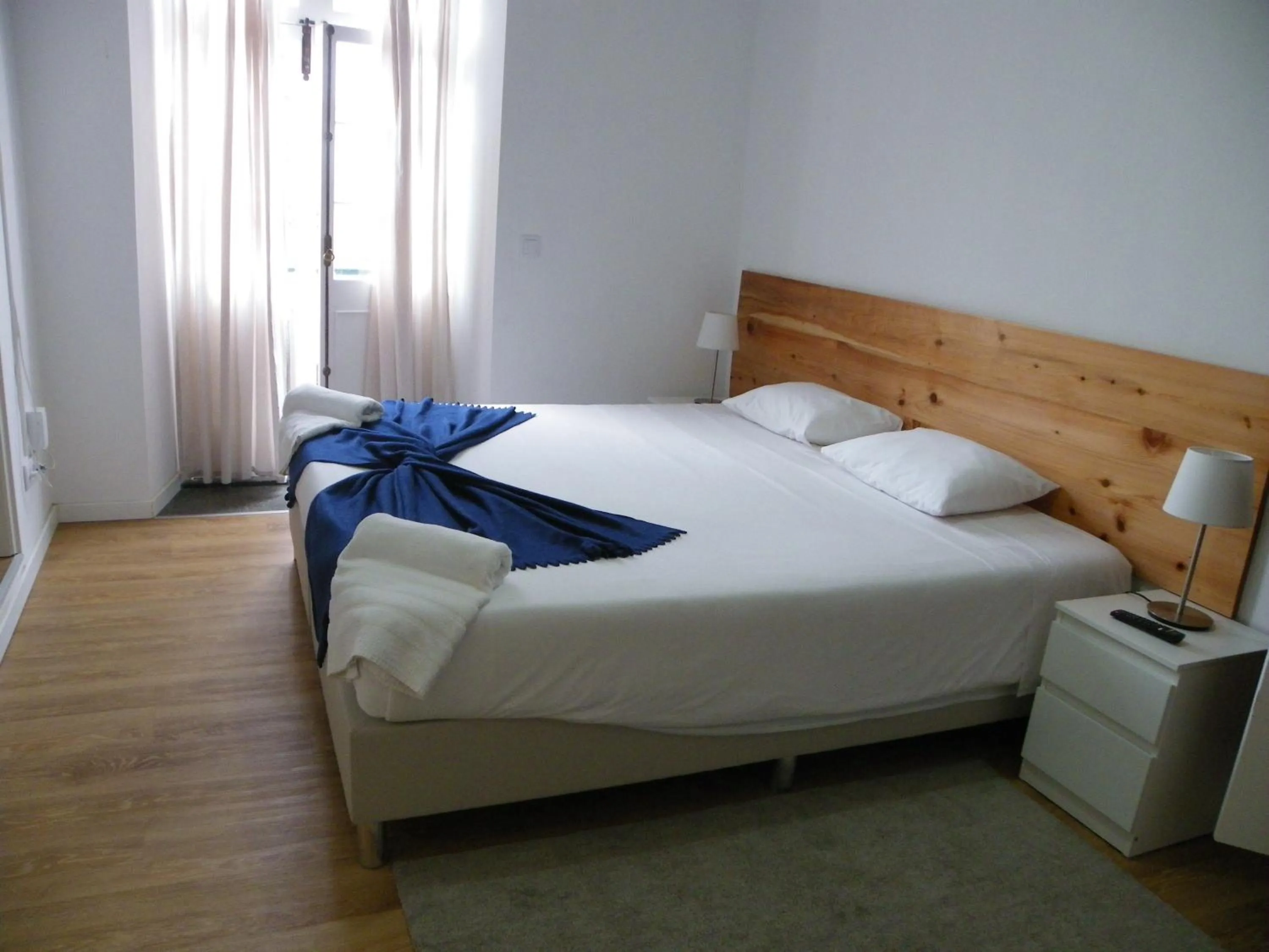 Bedroom, Bed in Lagoa Hostel & Suites