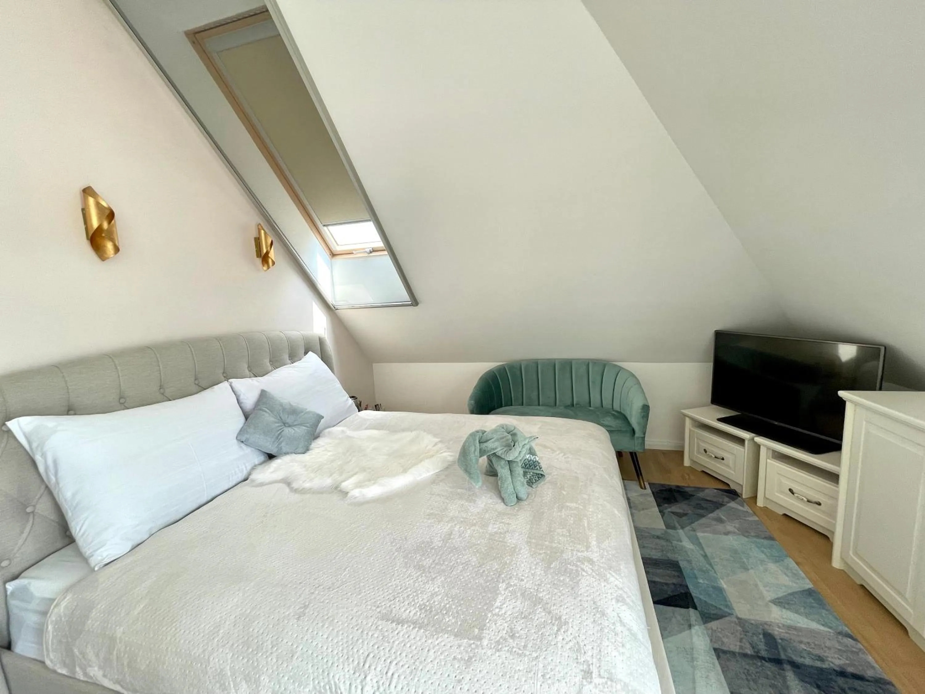 Photo of the whole room, Bed in Duna P'Art Panzió