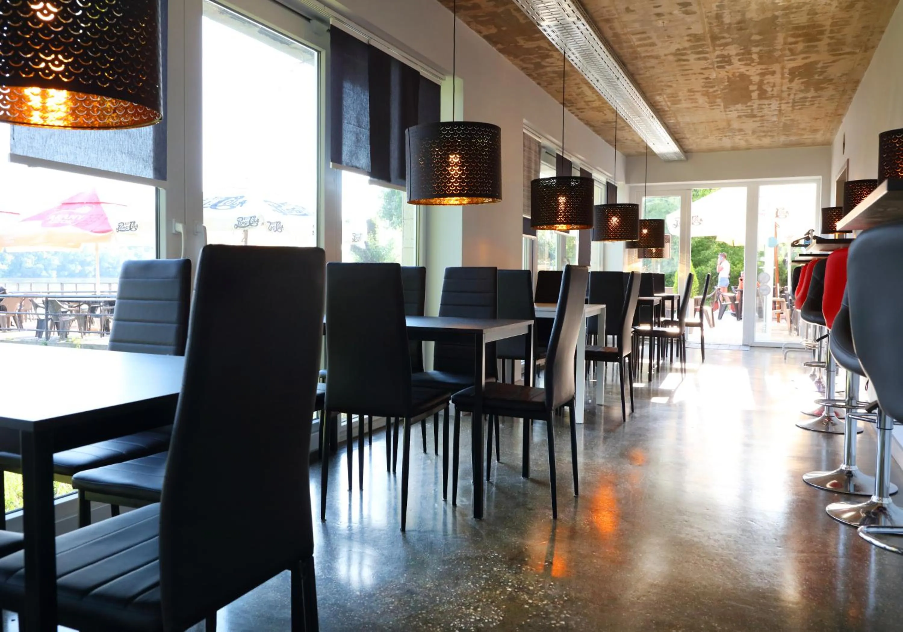 Restaurant/places to eat in Duna P'Art Panzió