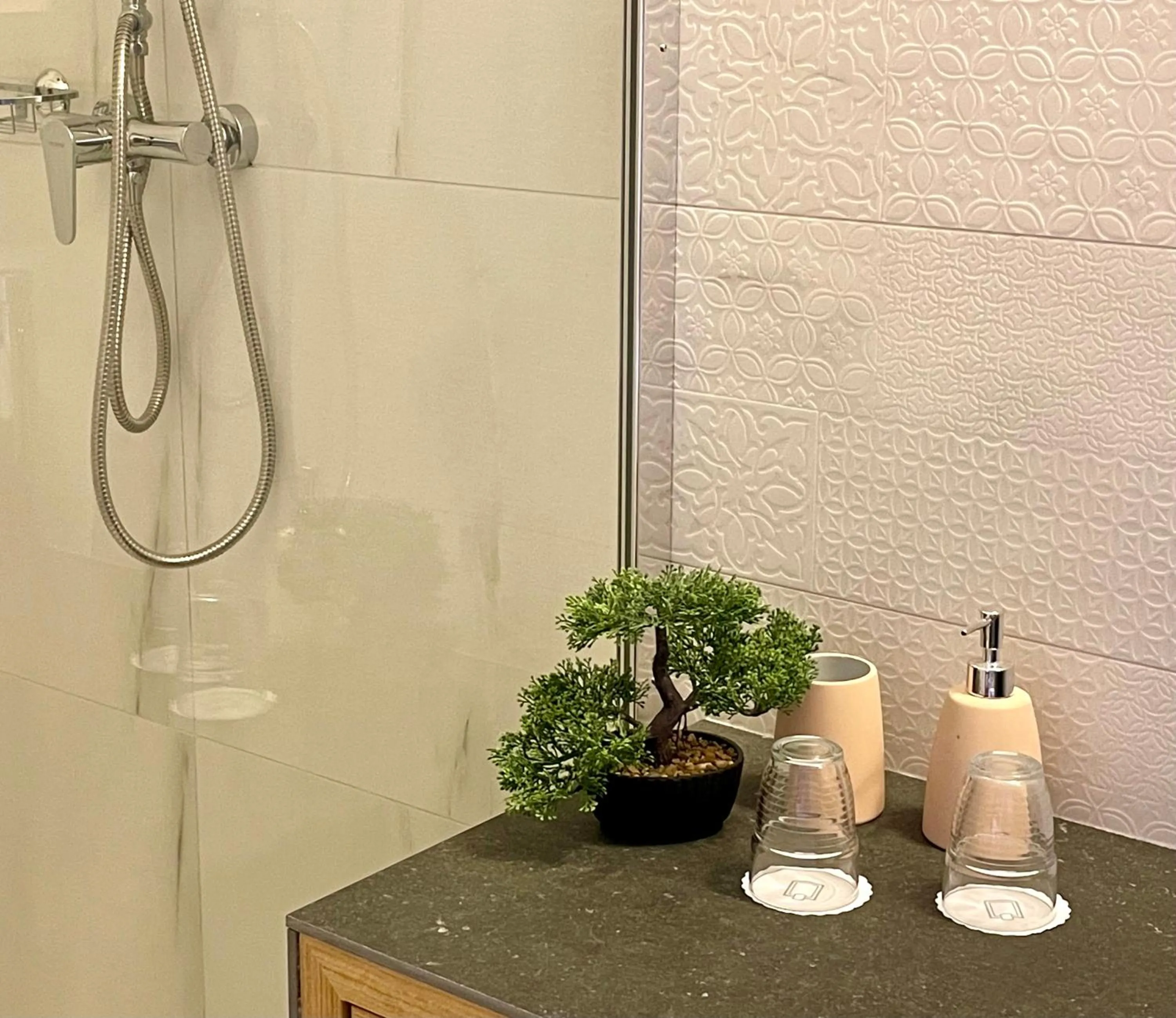 Bathroom in Duna P'Art Panzió