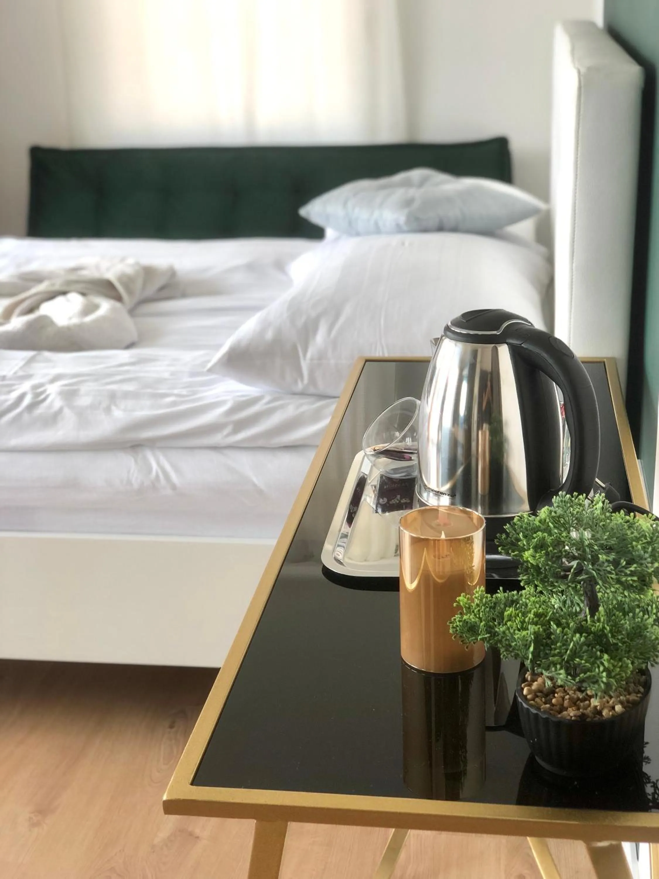 Coffee/tea facilities, Bed in Duna P'Art Panzió