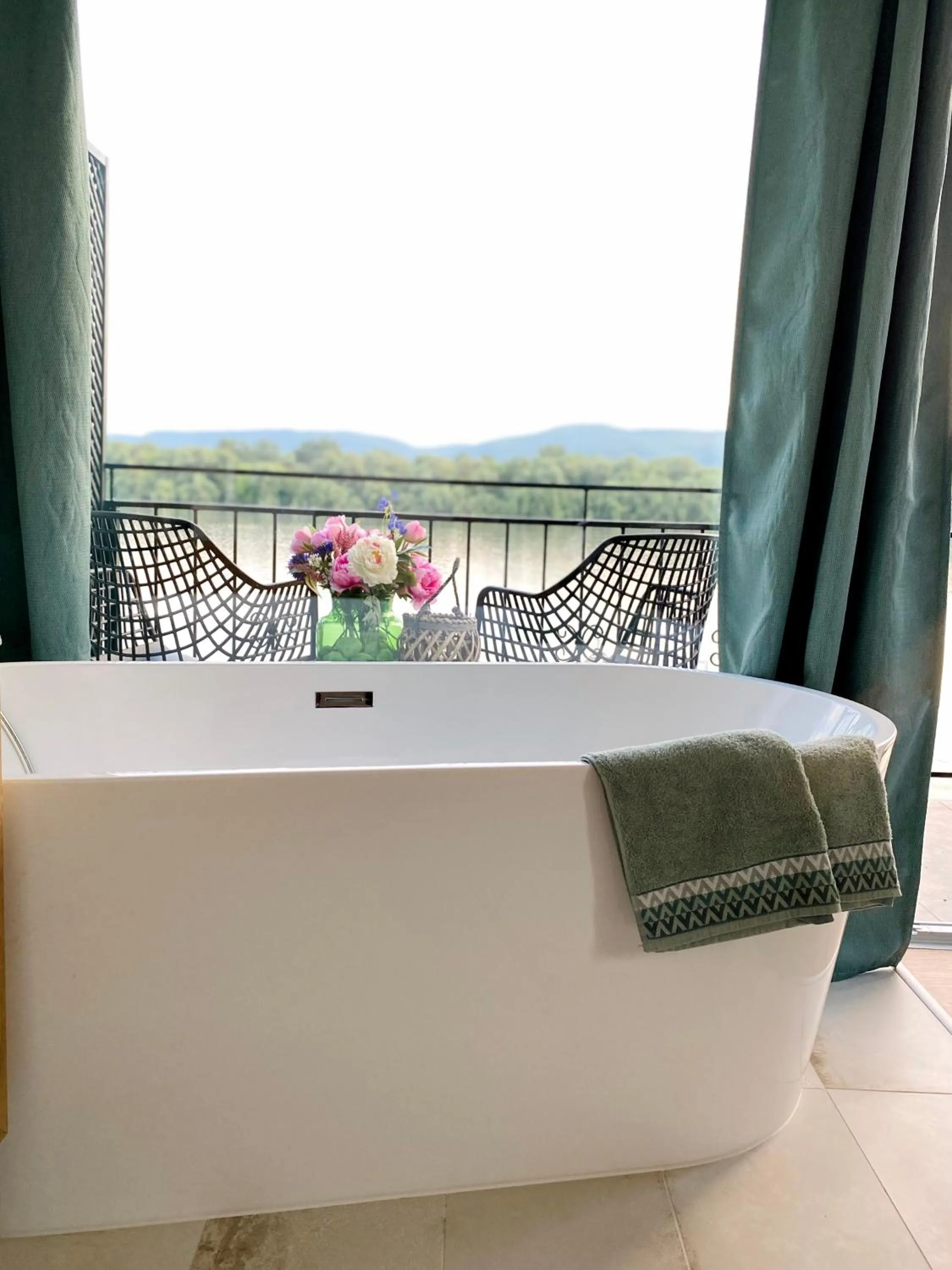 Bathroom in Duna P'Art Panzió