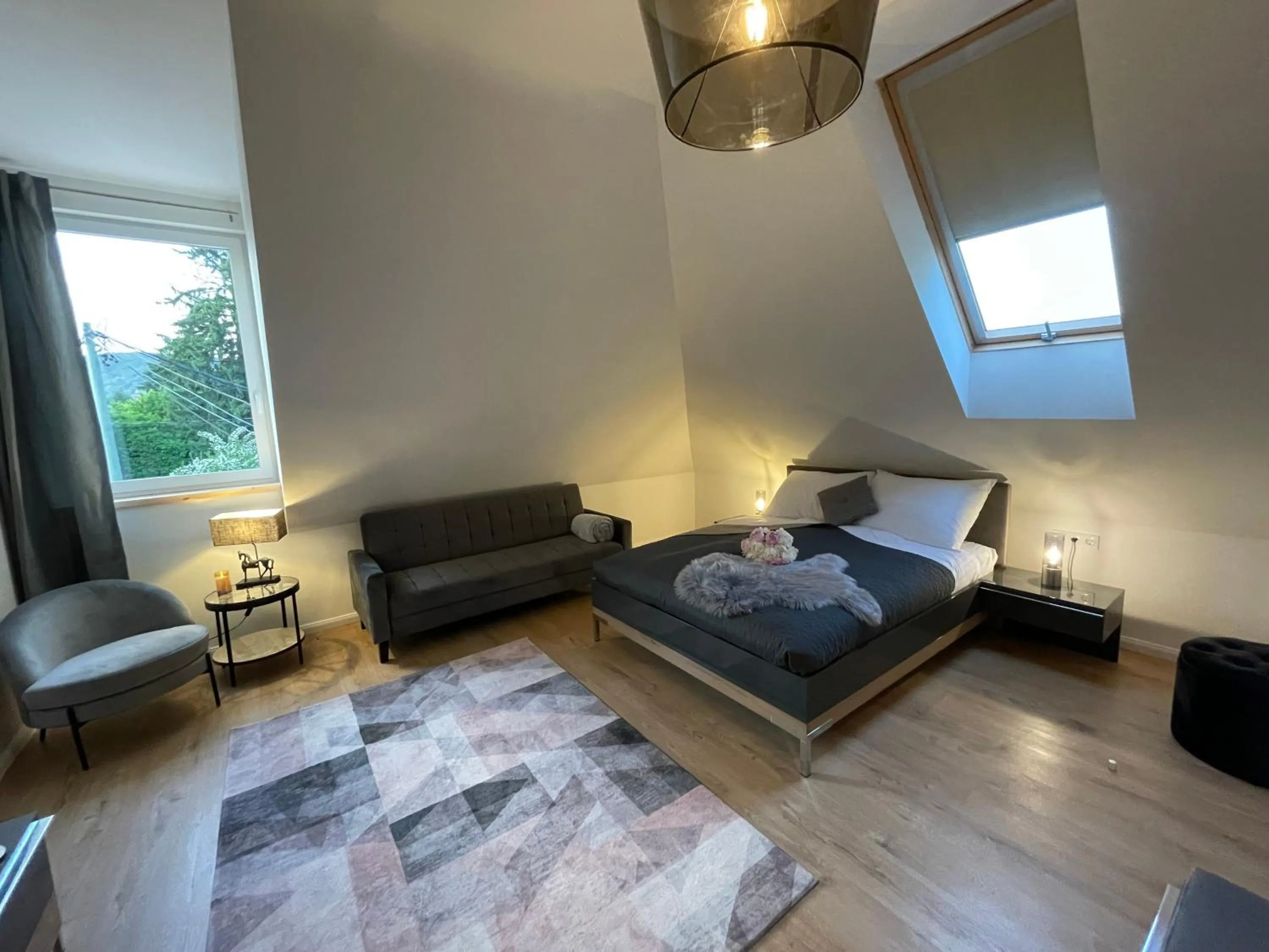 Photo of the whole room in Duna P'Art Panzió