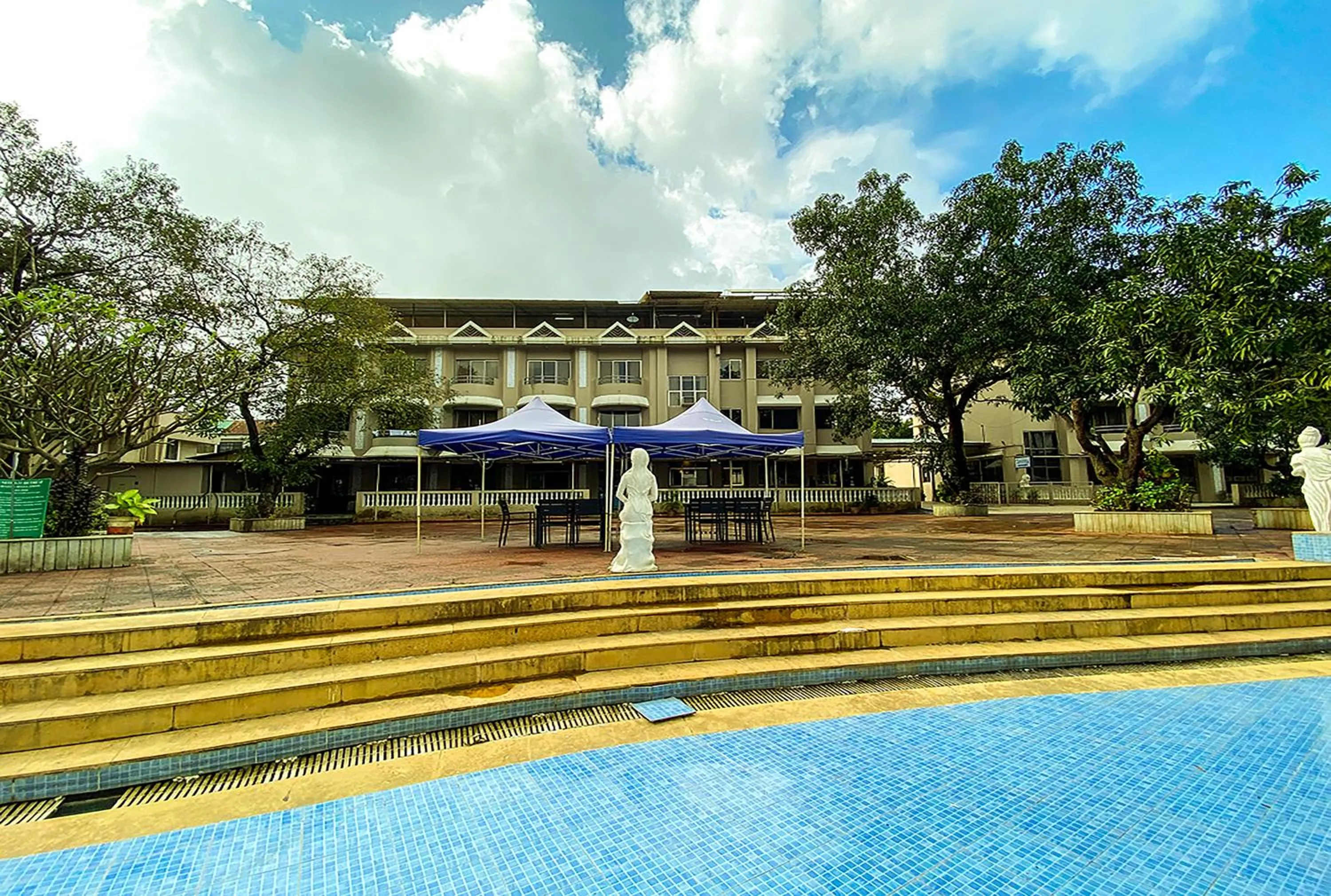 Property building in Aron Resort Lonavala - Near Old Mumbai Pune Highway