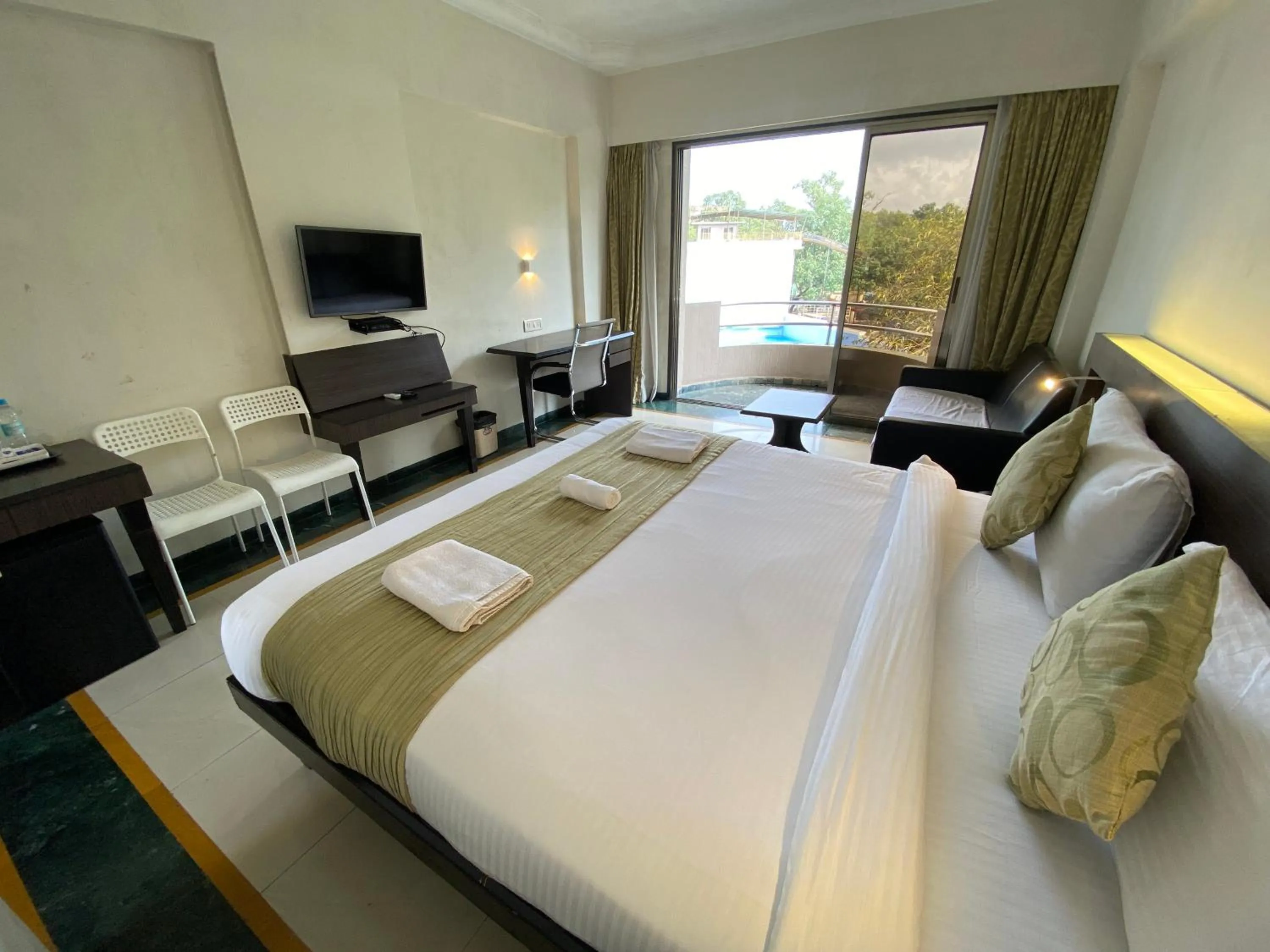 Bed in Aron Resort Lonavala - Near Old Mumbai Pune Highway