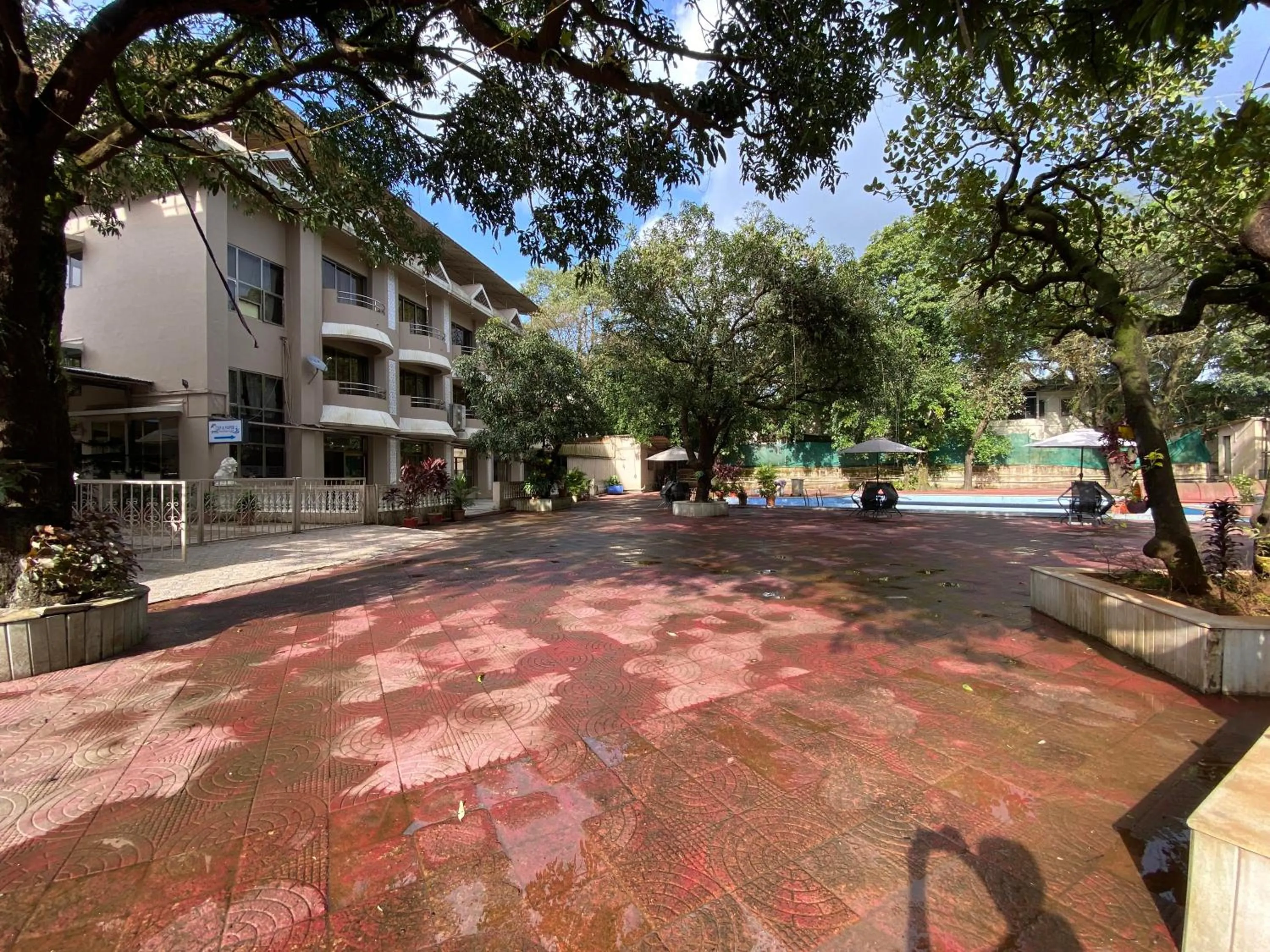 Property building in Aron Resort Lonavala - Near Old Mumbai Pune Highway